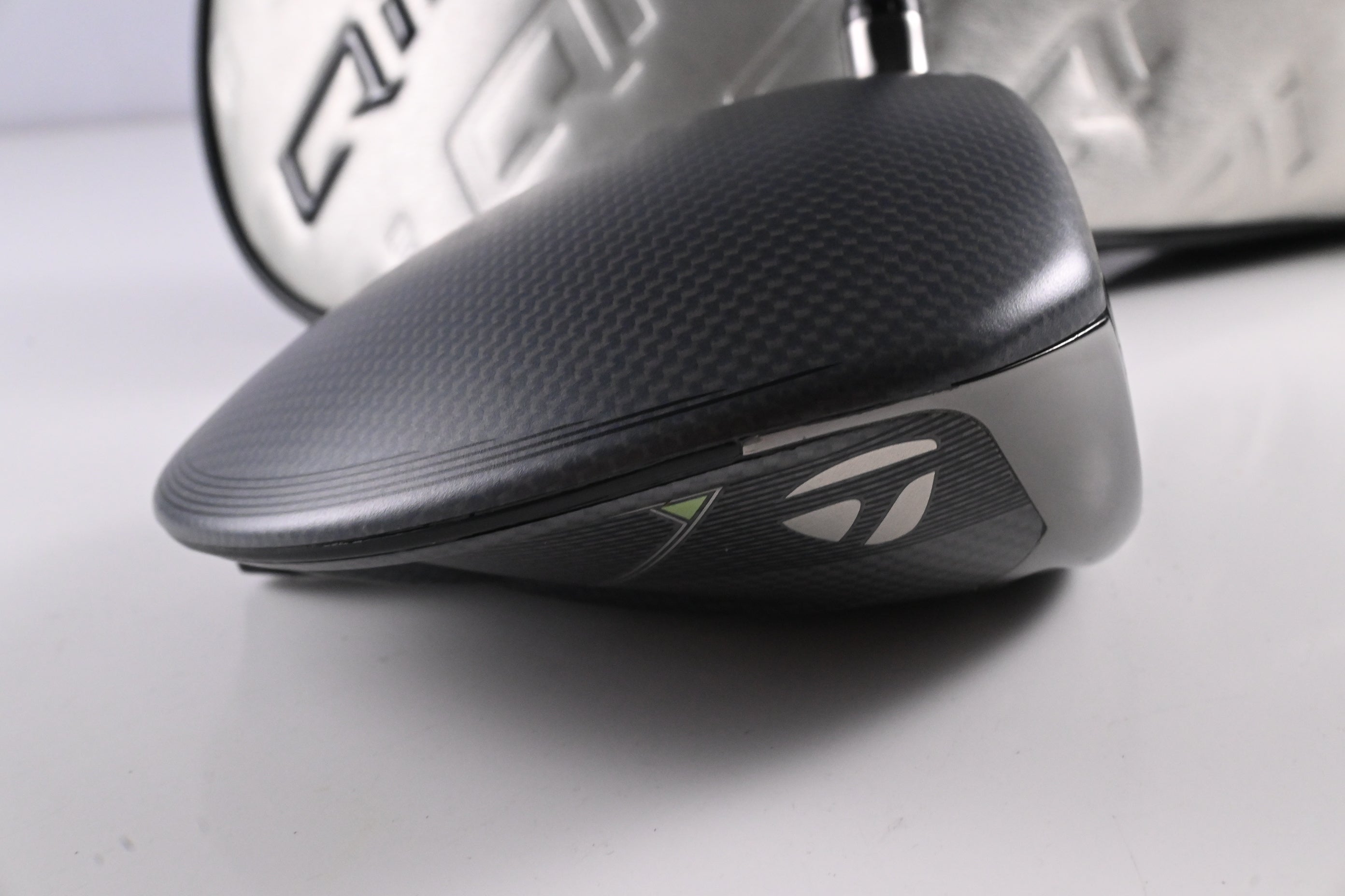 Taylormade Qi35 Driver / 9 Degree / Stiff Flex Fujikura Ventus Blue 5 Shaft
