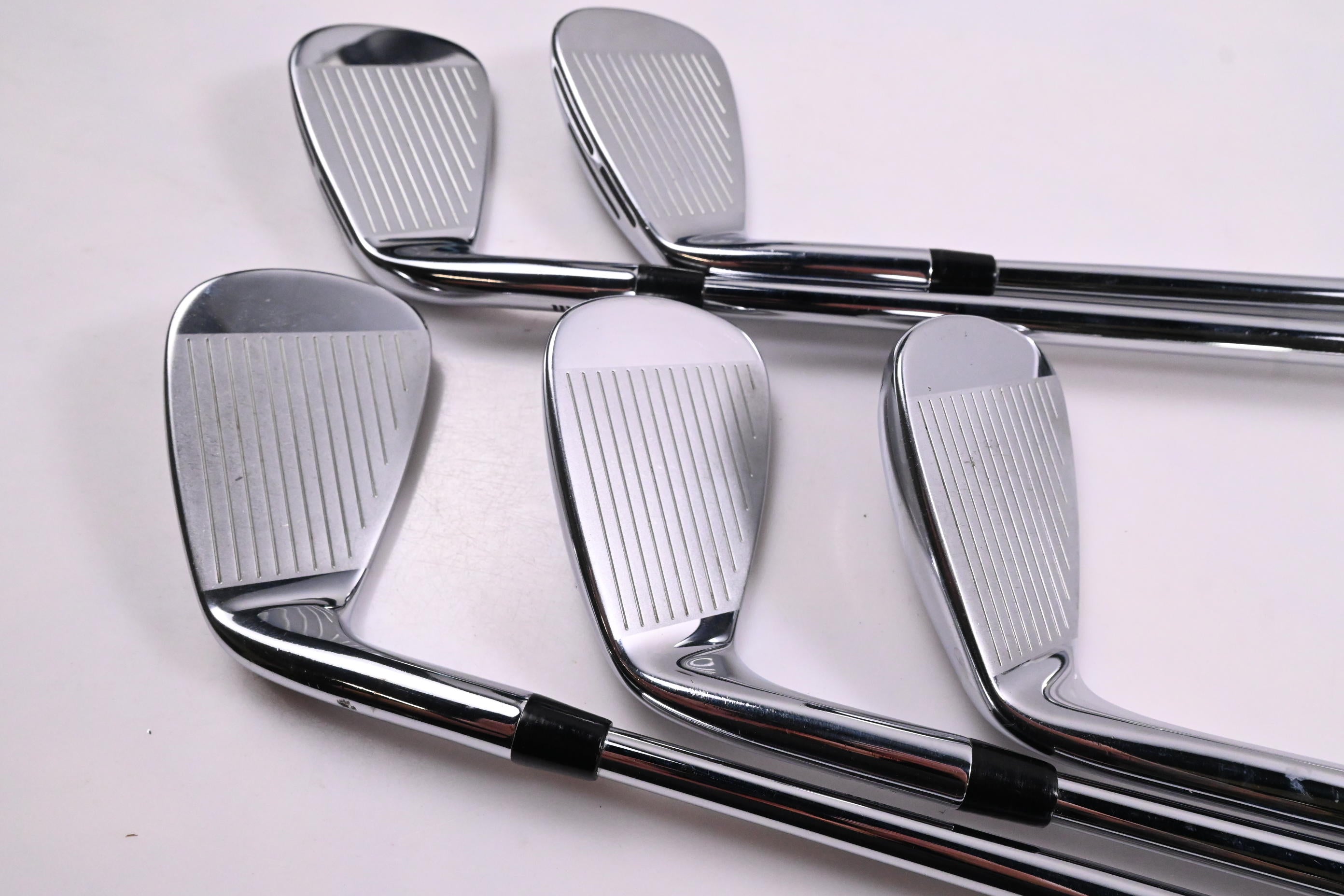 Wilson Dynapwr 2023 Forged Irons / 6-PW / Stiff Flex Dynamic Gold 105 S300