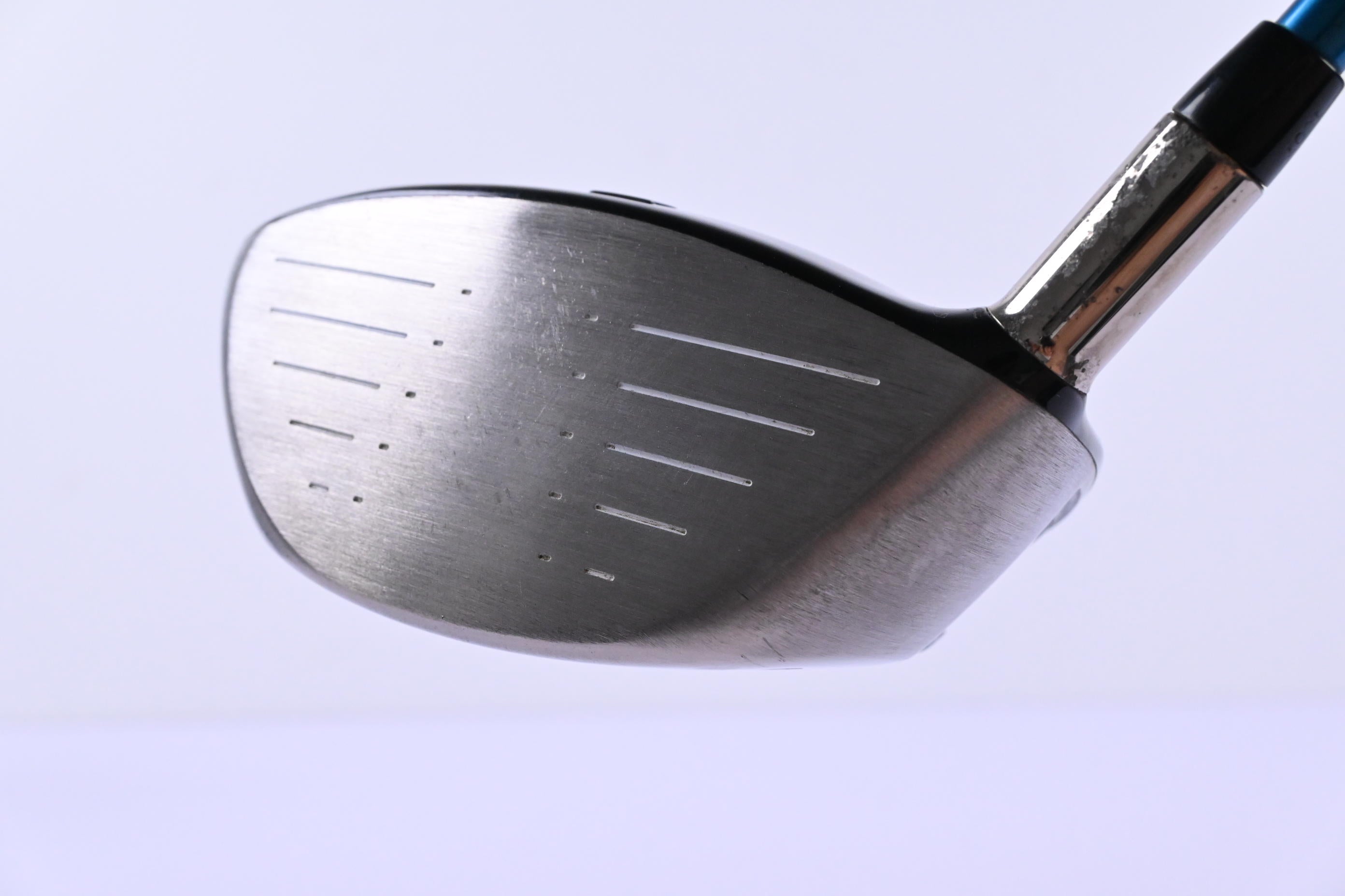 Titleist 907 D1 Driver / 9.5 Degree / Stiff Flex Aldila VS Proto 65 Shaft
