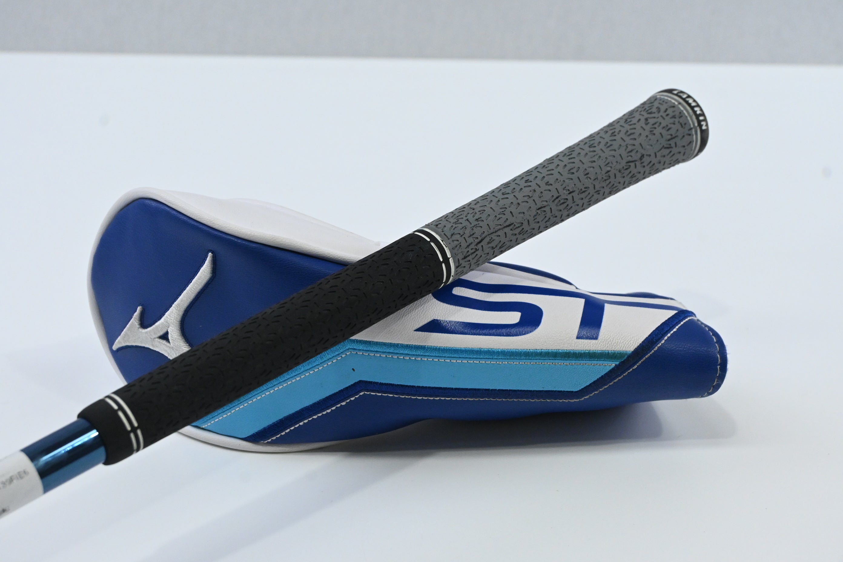 Mizuno ST-Max 230 #4 Hybrid / 22 Degree / Stiff Flex UST Lin-Q 75 Shaft