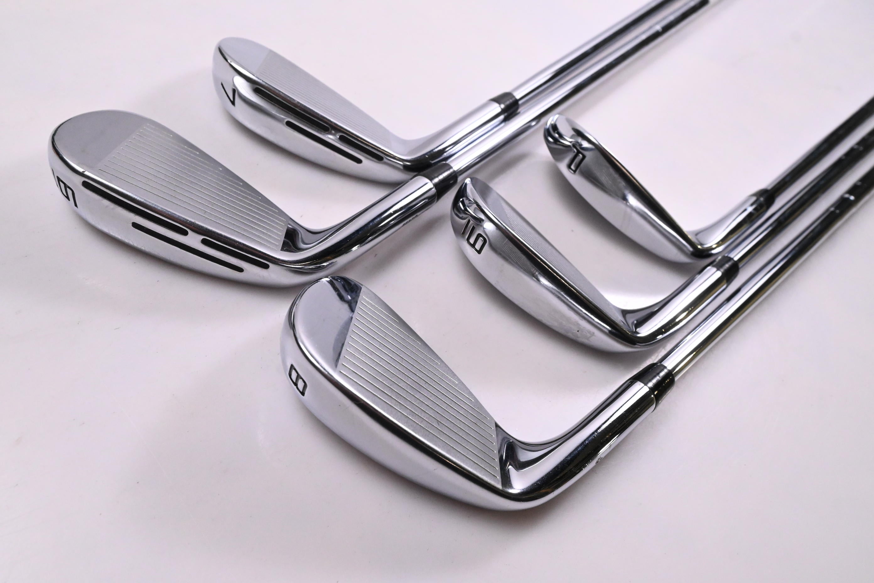Wilson Dynapwr 2023 Forged Irons / 6-PW / Stiff Flex Dynamic Gold 105 S300