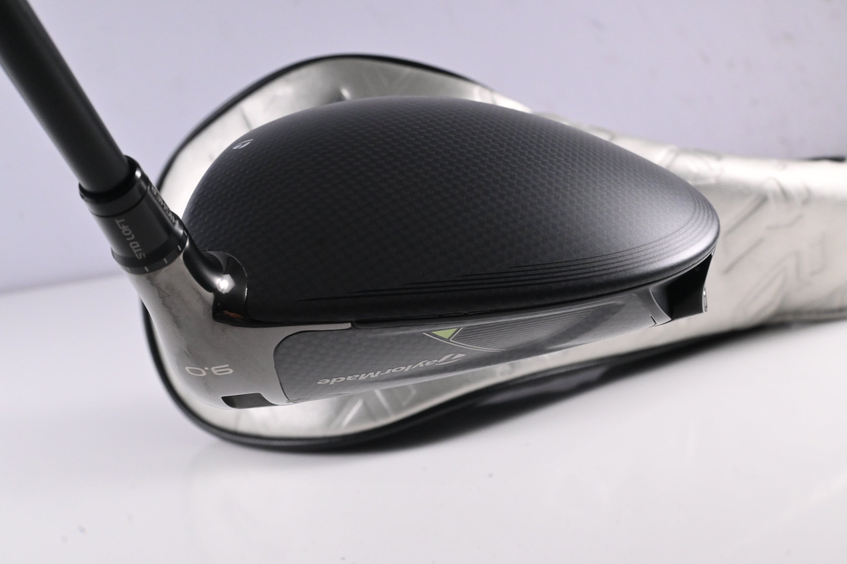 Taylormade Qi35 Driver / 9 Degree / Stiff Flex Fujikura Ventus Blue 5 Shaft