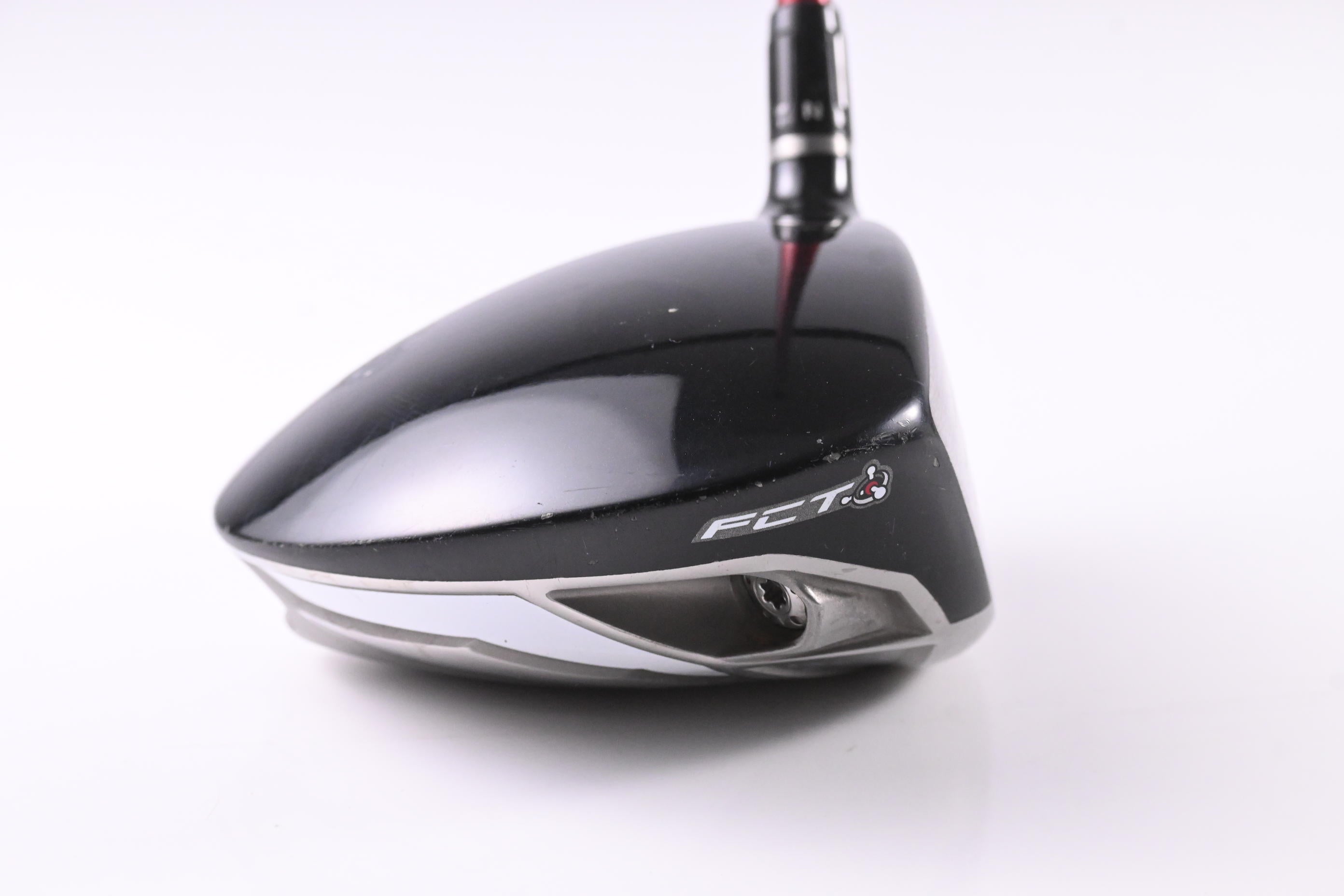 Taylormade R9 Driver / 10.5 Degree / Regular Flex Fujikura Motore X 65 Shaft