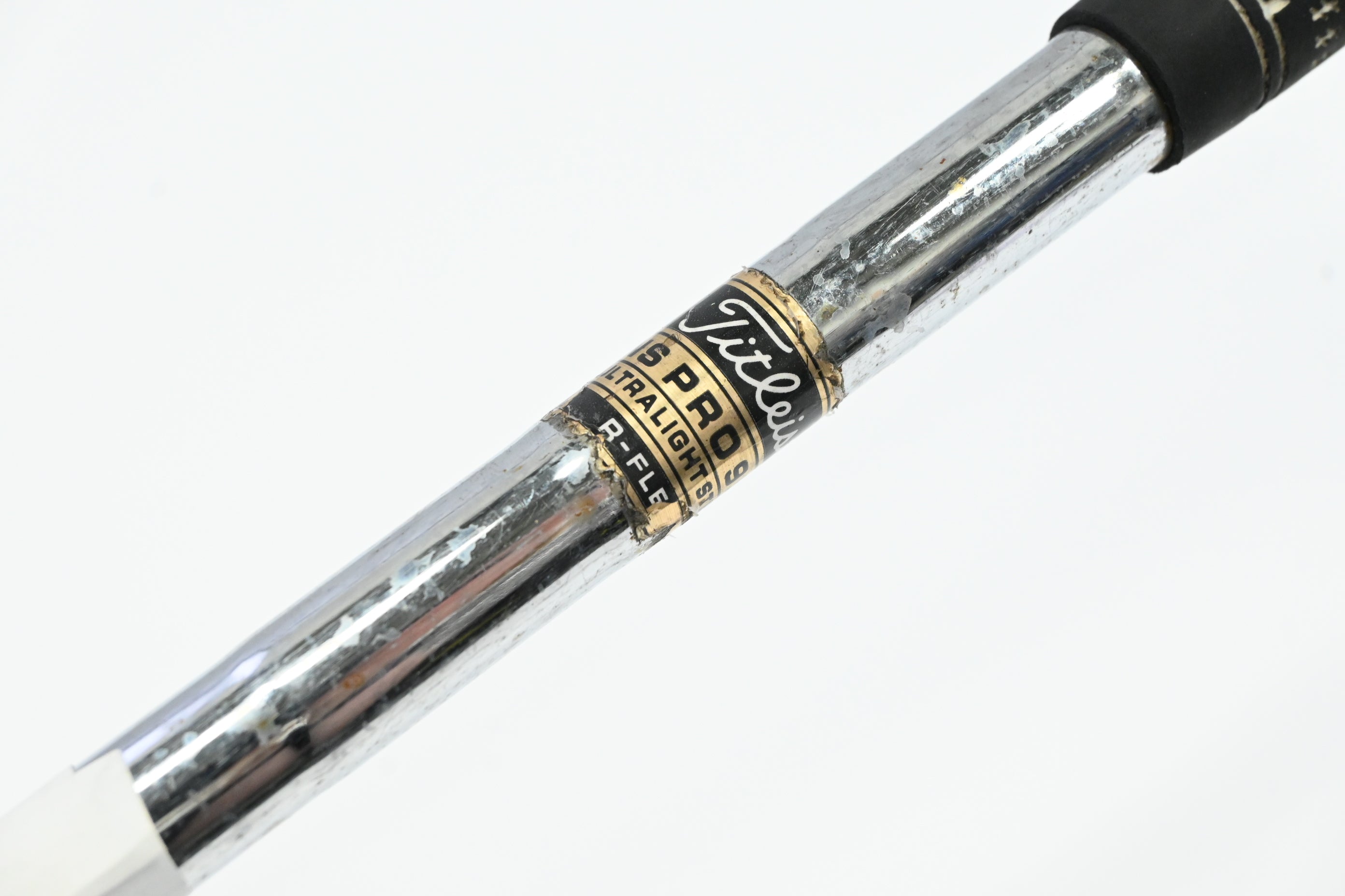 Titleist DCI 822 OS #9 Iron / Regular Flex NS Pro 950 Shaft