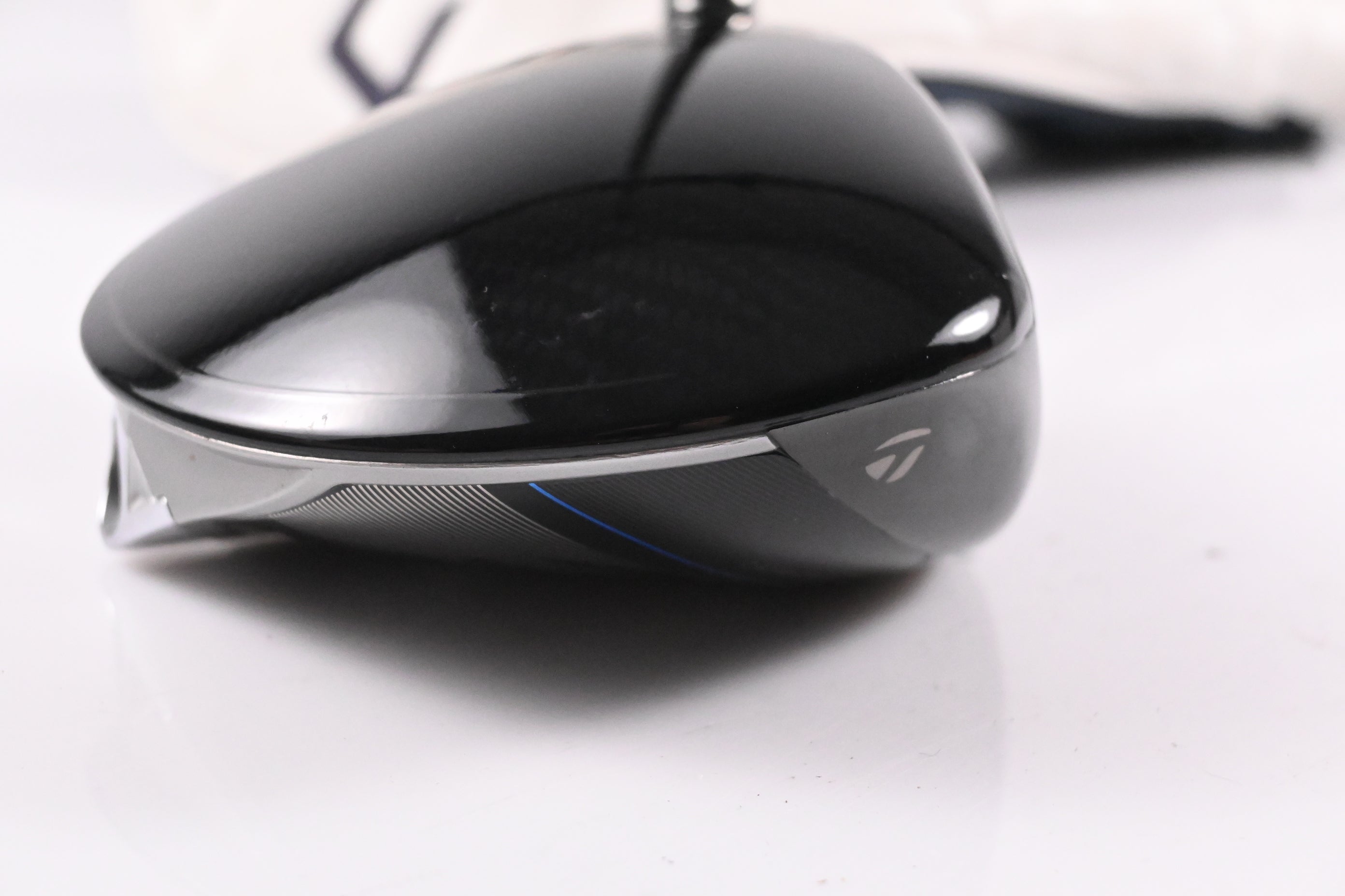 Taylormade Qi10 LS Driver / 10.5 Degree / Stiff Flex Kai'li Blue CB Dark Wave 60