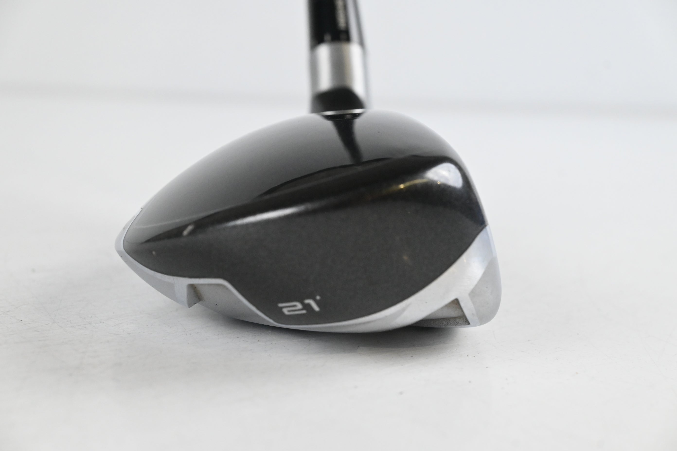 Taylormade SLDR #4 Hybrid / 21 Degree / Stiff Flex Fujikura Motore Speeder Shaft