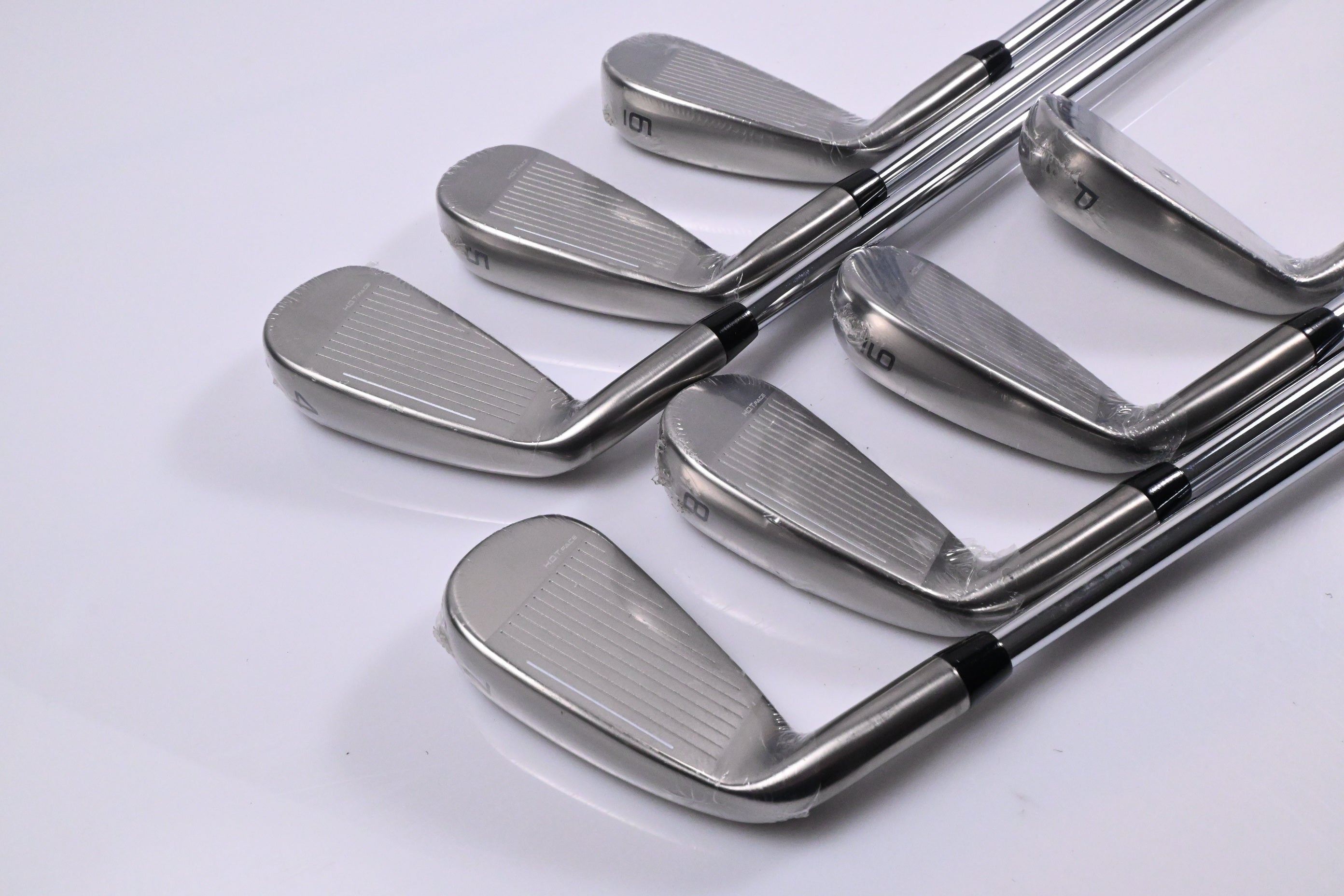 Cobra DS-Adapt Irons / 4-PW / Regular Flex KBS Tour Lite Shafts