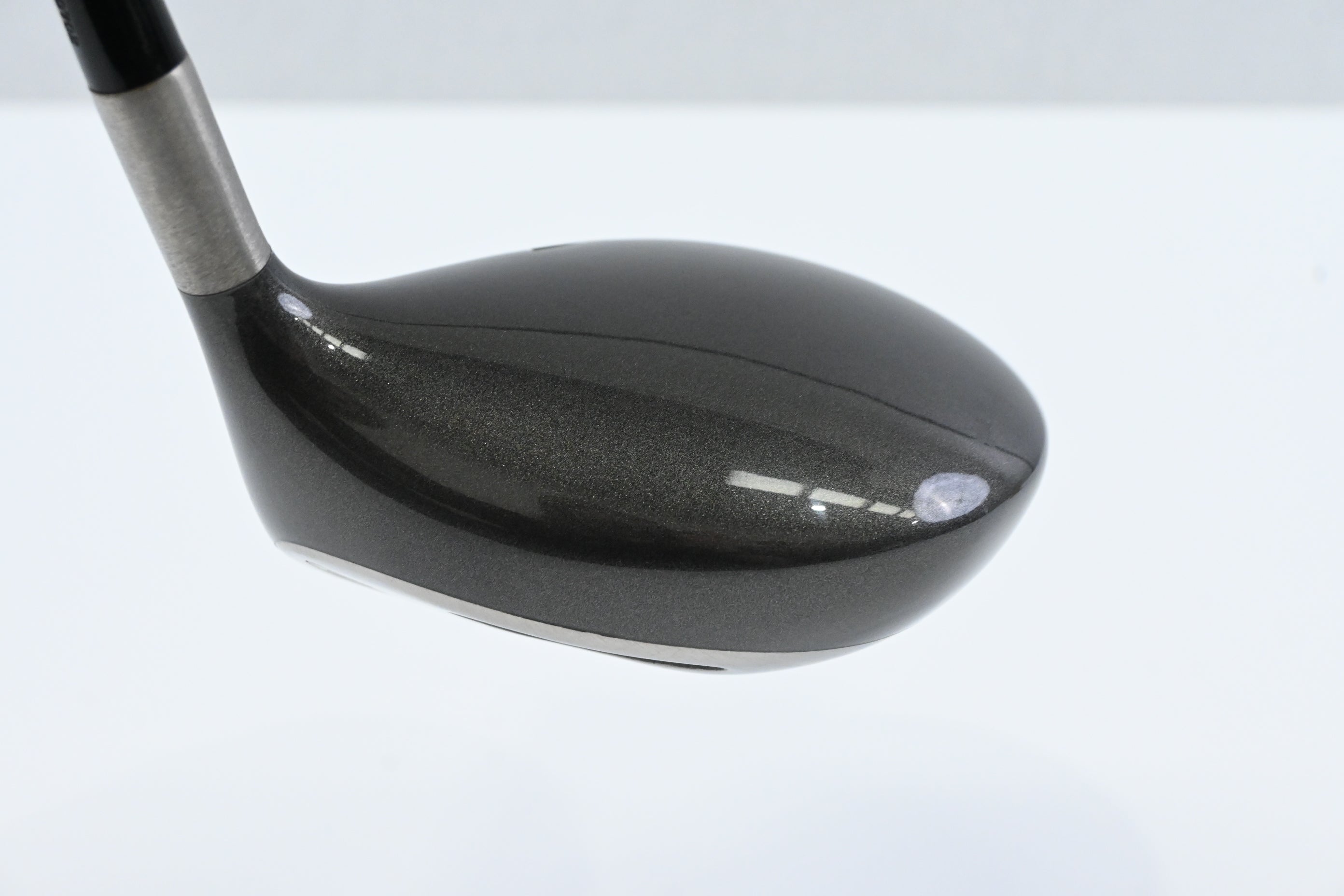 Titleist 975 J Driver / 9.5 Degree / Stiff Flex Graphite Design YS-6 Shaft