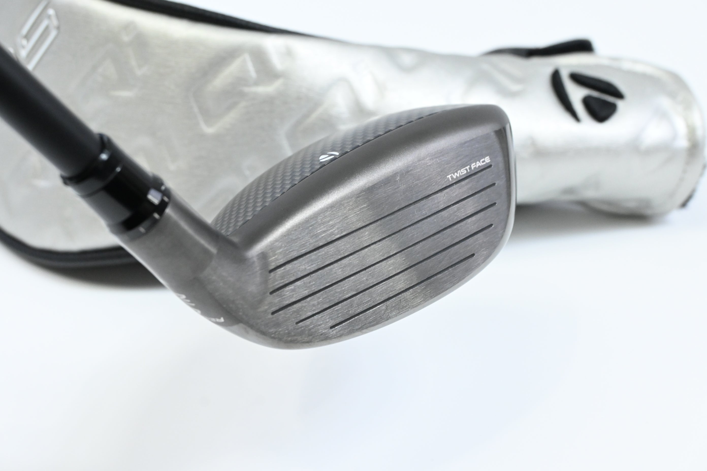 Left Hand Taylormade Qi35 #4 Hybrid / 22 Degree / Regular Flex Ventus Blue 6