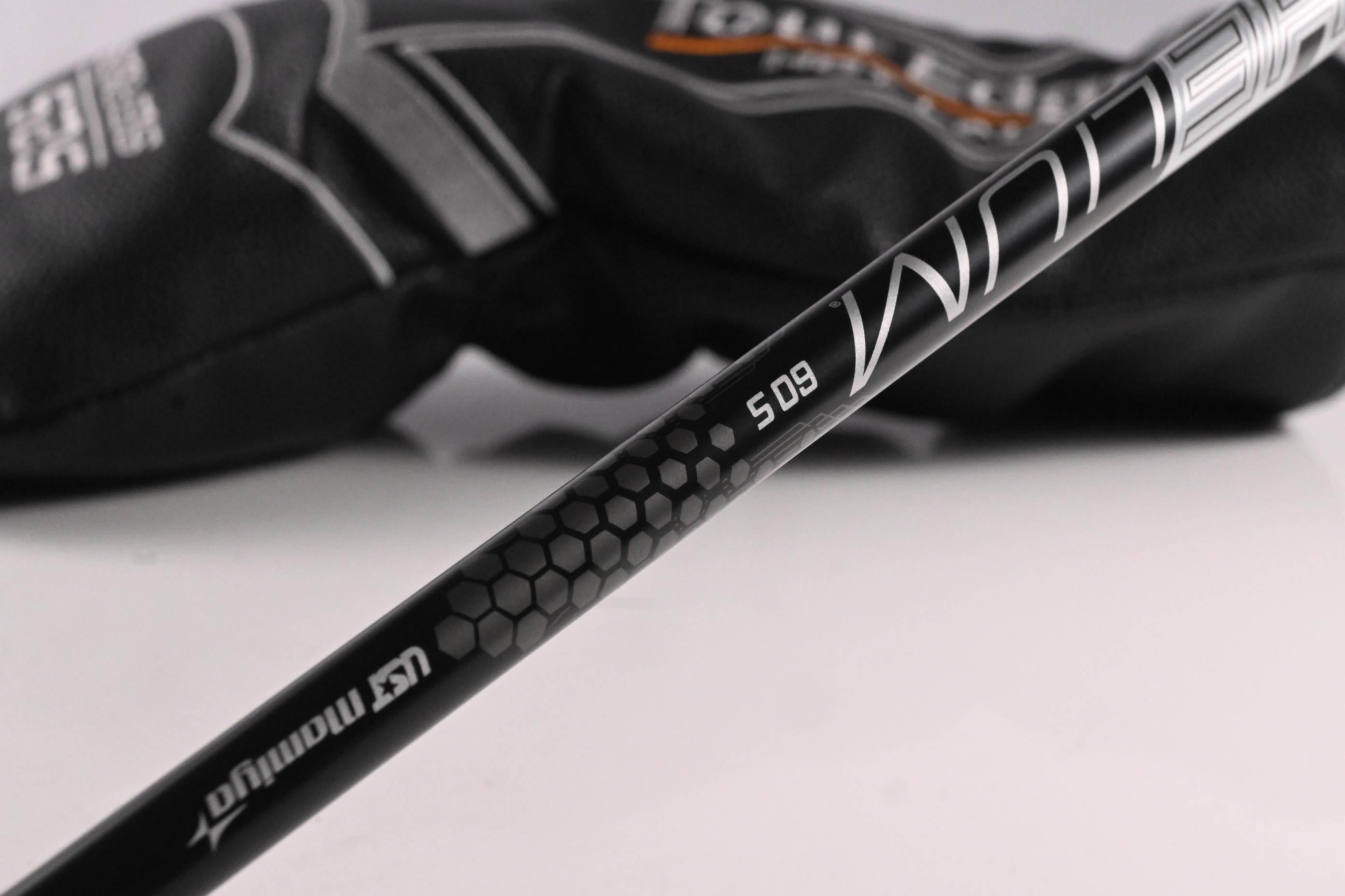 Tour Edge E525 Driver / 10.5 Degree / Stiff Flex Helium Nanocore 60 Shaft