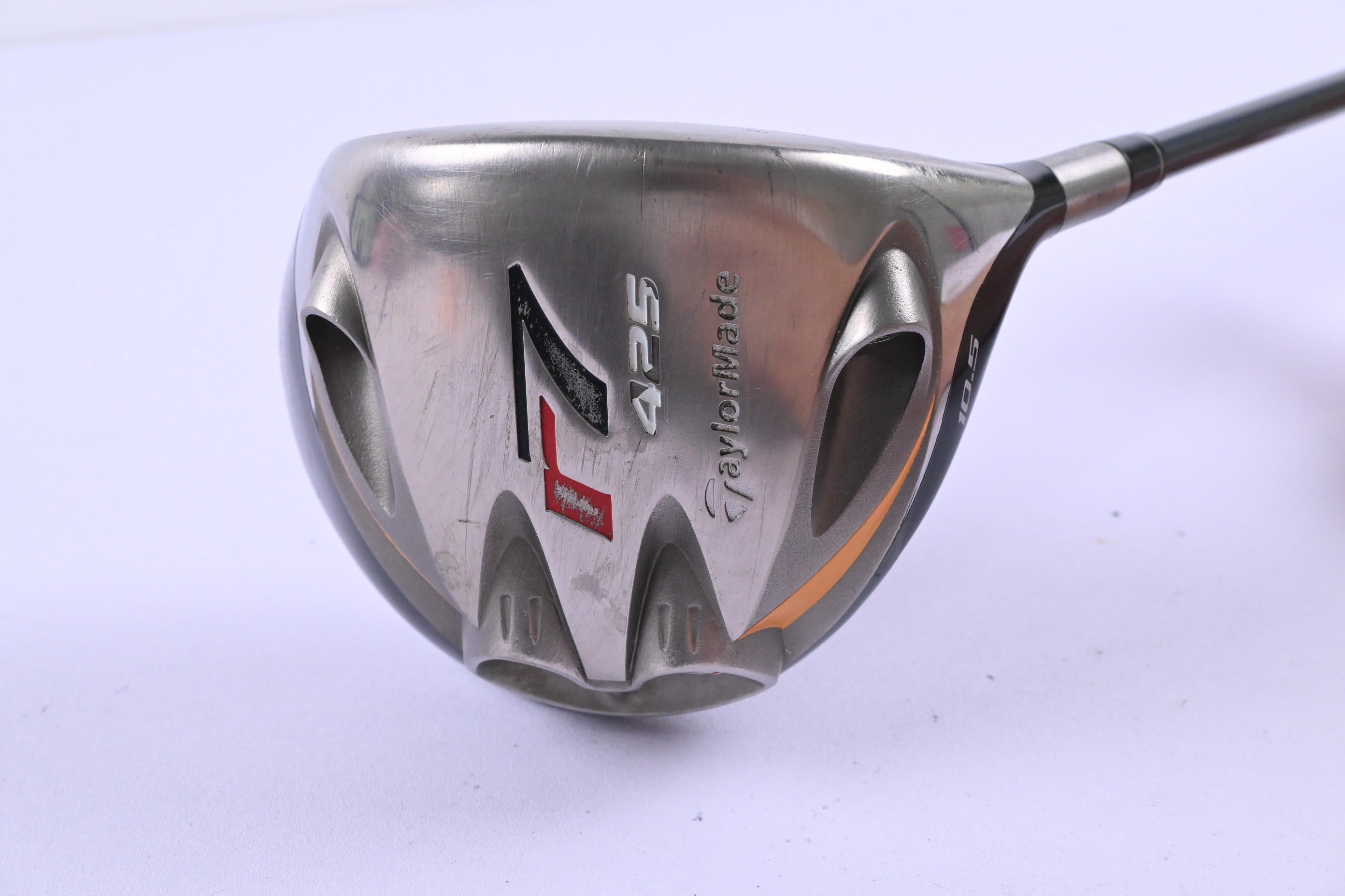 Taylormade R7 425 Driver / 10.5 Degree / Stiff Flex Fujikura REAX 65 Shaft