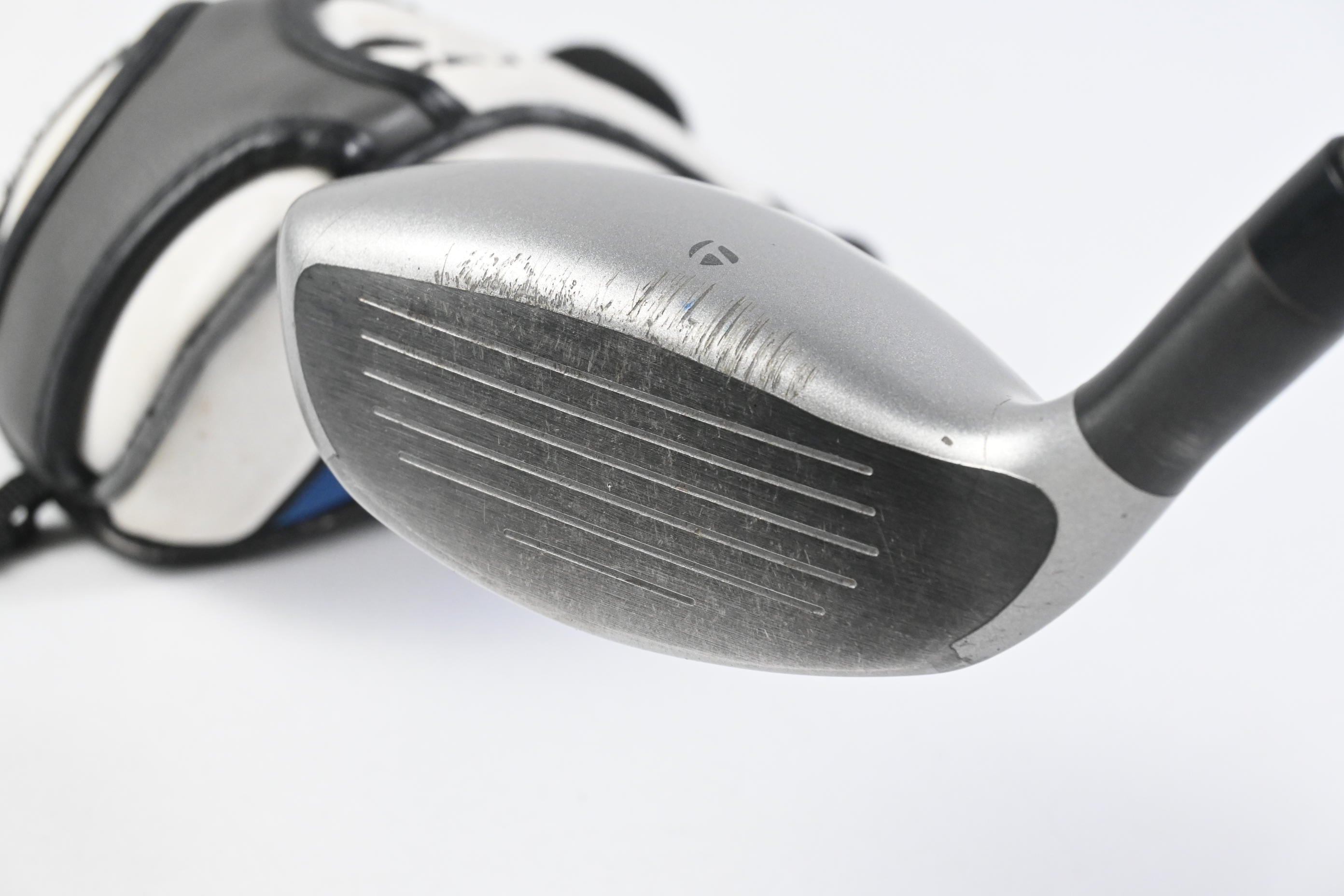 Taylormade SLDR-S #3 Hybrid / 19 Degree / Regular Flex Fujikura Speeder 72 Shaft