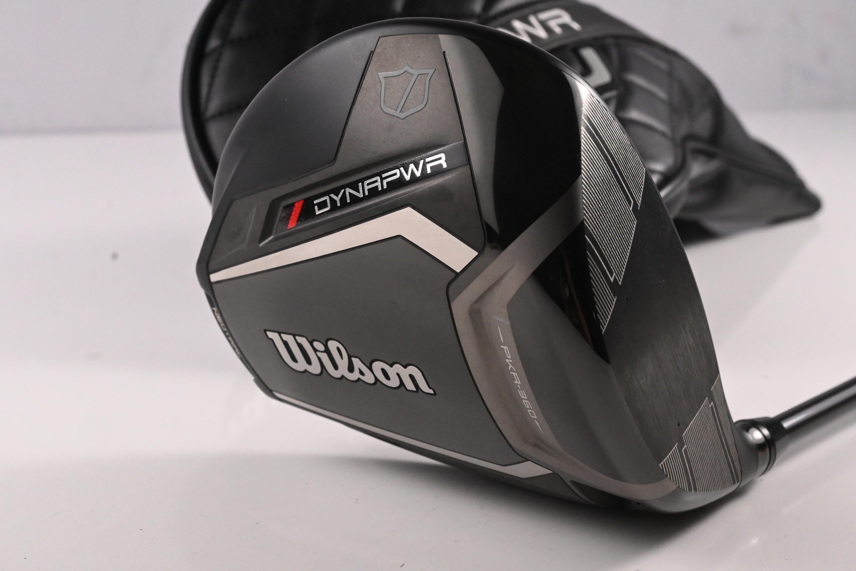 Wilson DYNAPWR Max+ Driver / 10.5 Degree / Stiff Flex Denali Black 60 Shaft