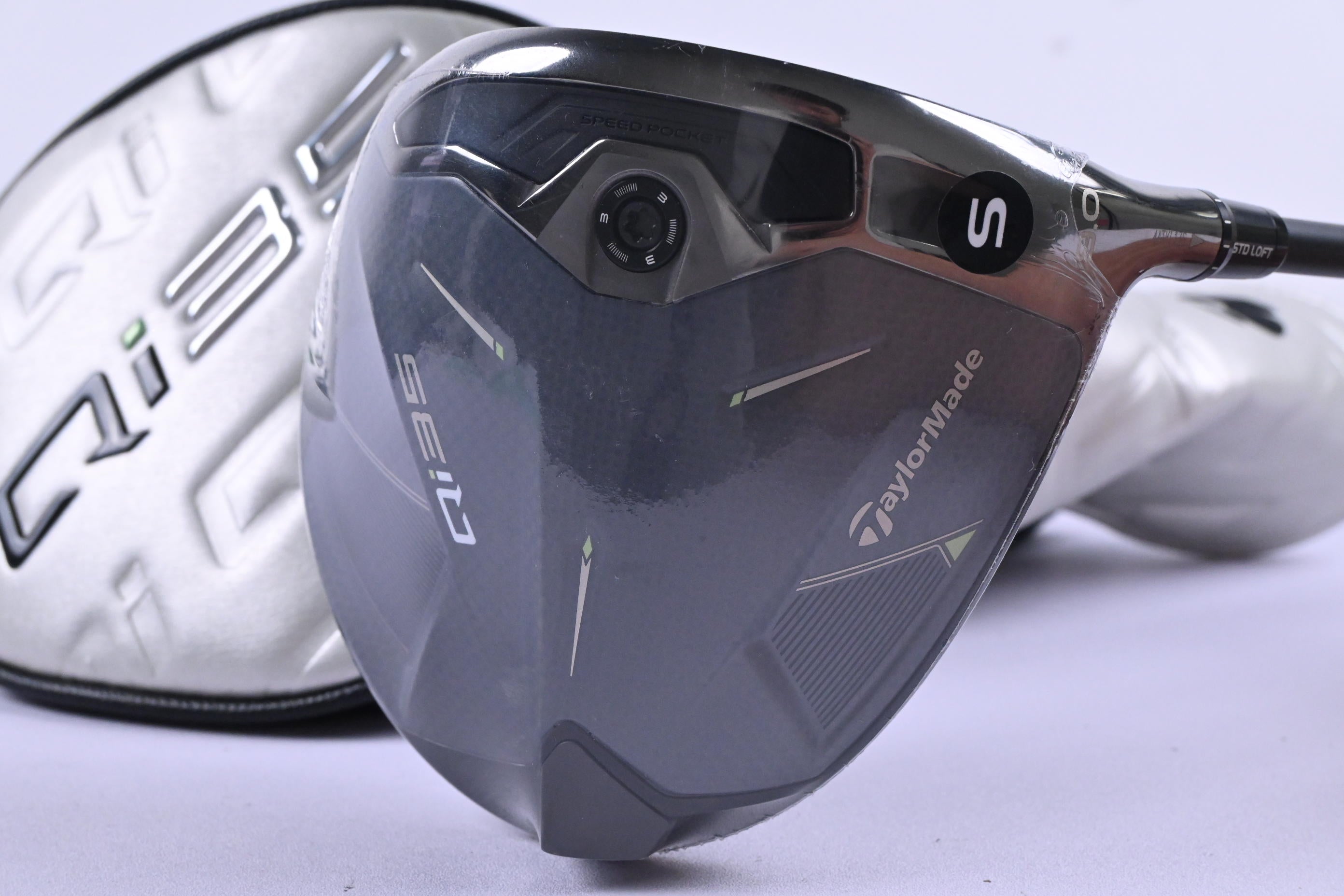 Taylormade Qi35 Driver / 9 Degree / Stiff Flex Fujikura Ventus Blue 5 Shaft