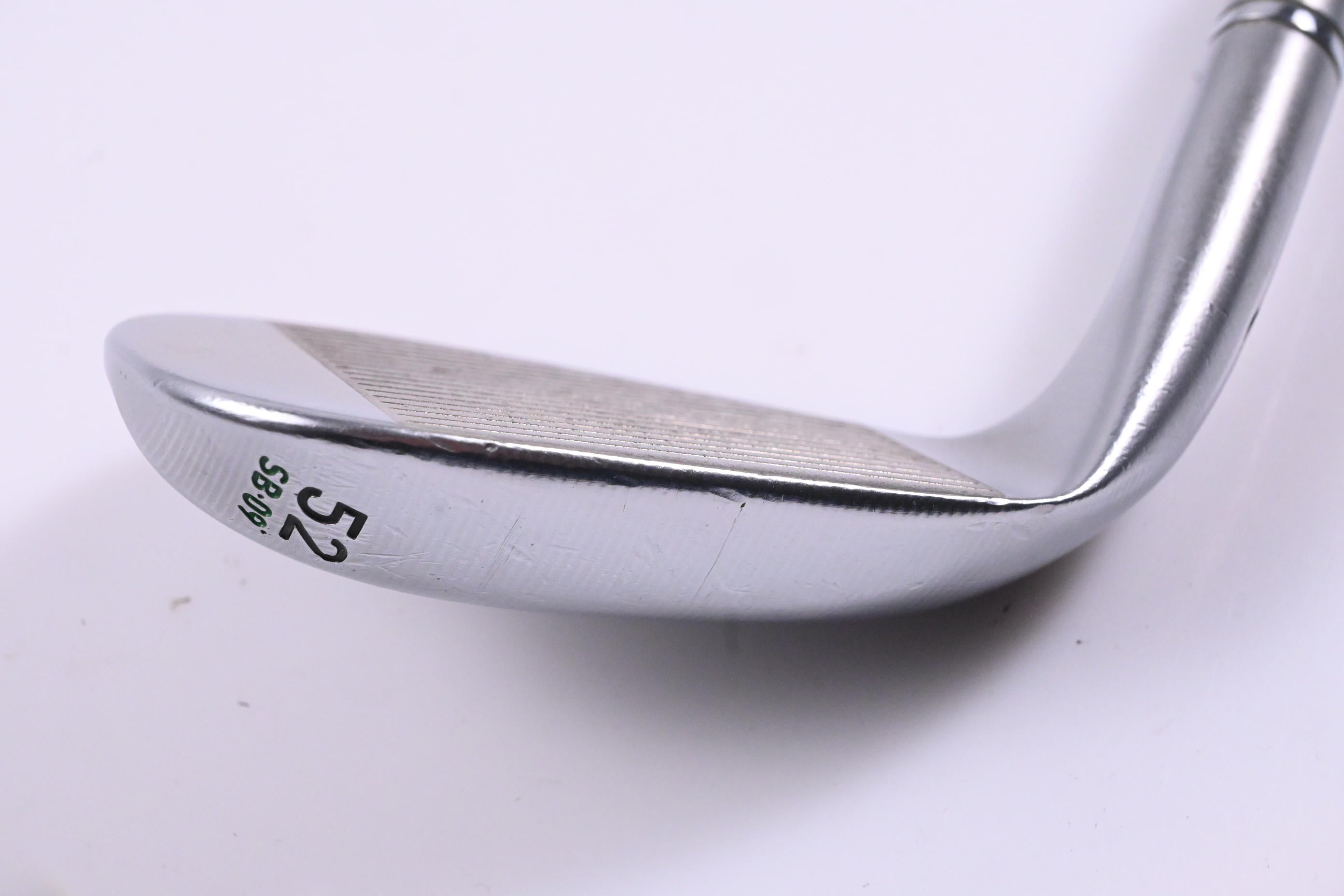Taylormade Milled Grind 4 Gap Wedge / 52 Degree / X-Flex Dynamic Gold 105 X100