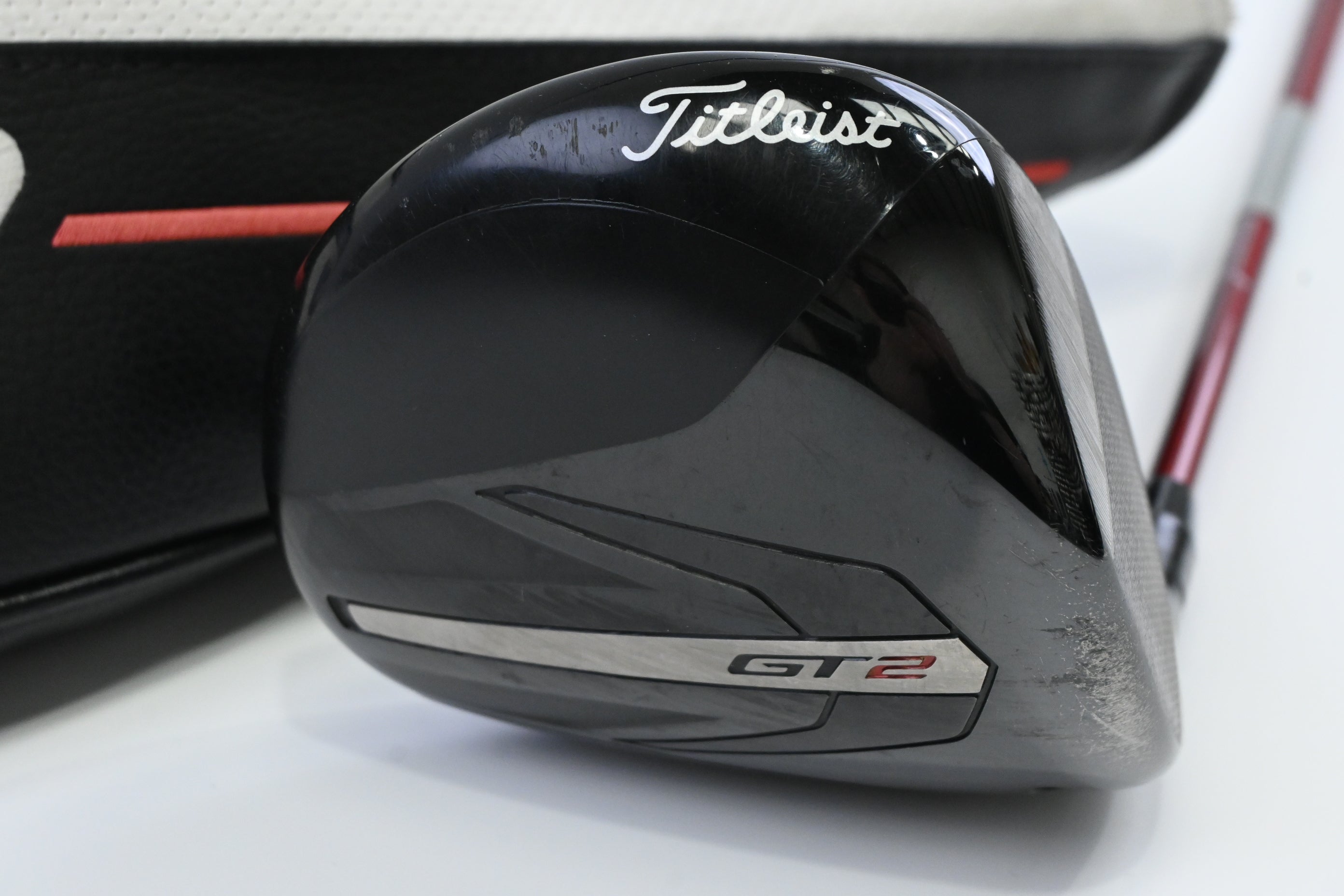 Titleist GT2 Driver / 10 Degree / Regular Flex Denali Red 50 Shaft