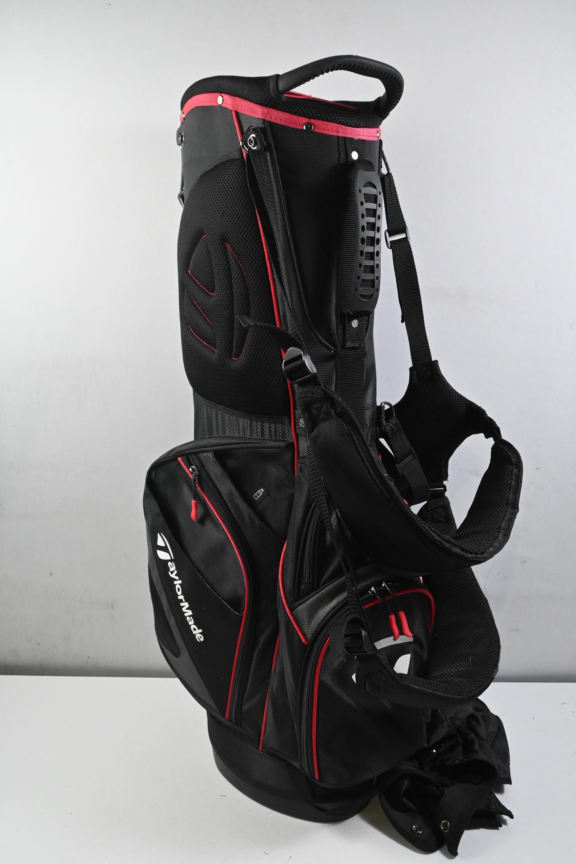 Taylormade Stand Bag / 6-Way Divider / Black, Red & White