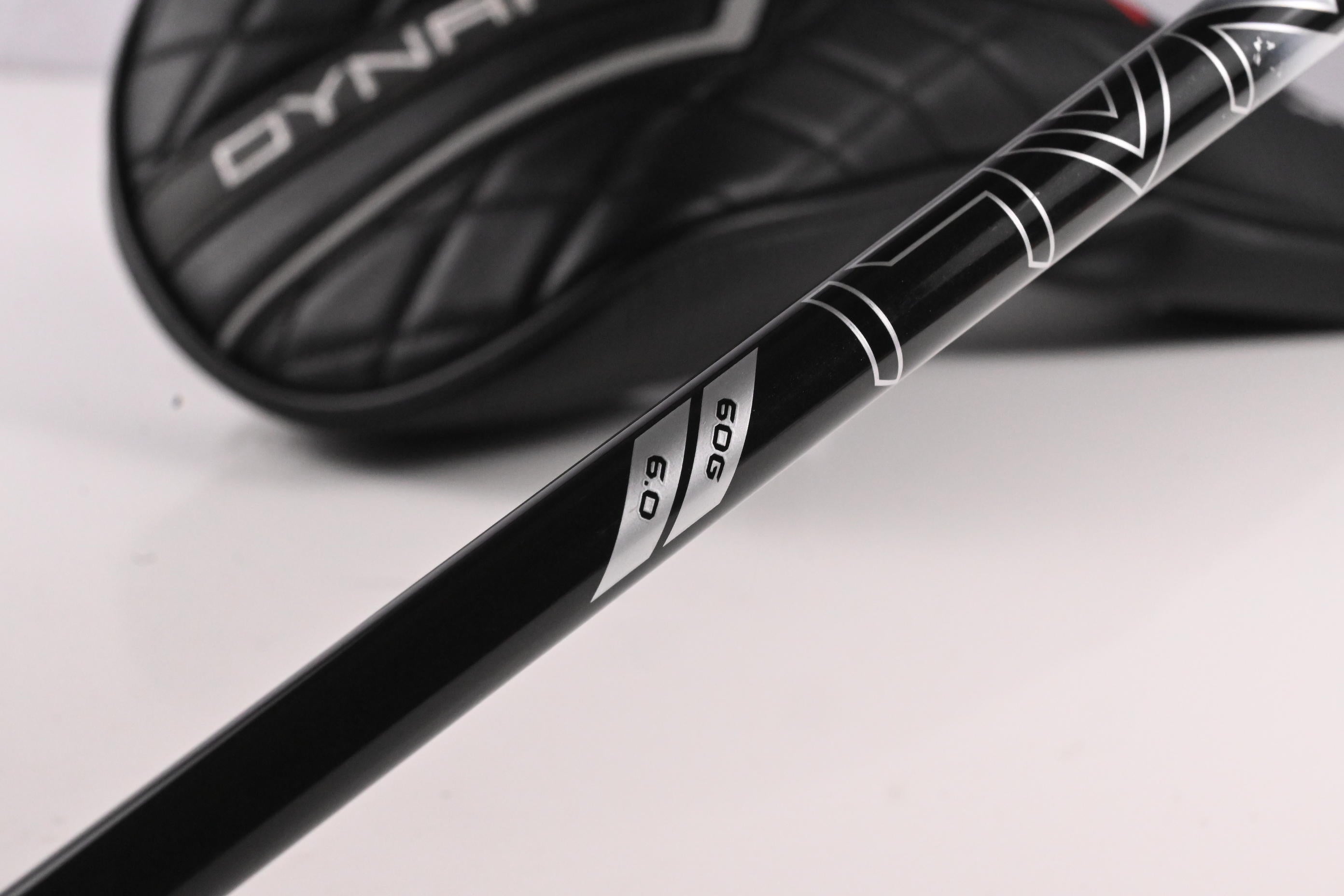 Wilson DYNAPWR Max+ Driver / 10.5 Degree / Stiff Flex Denali Black 60 Shaft