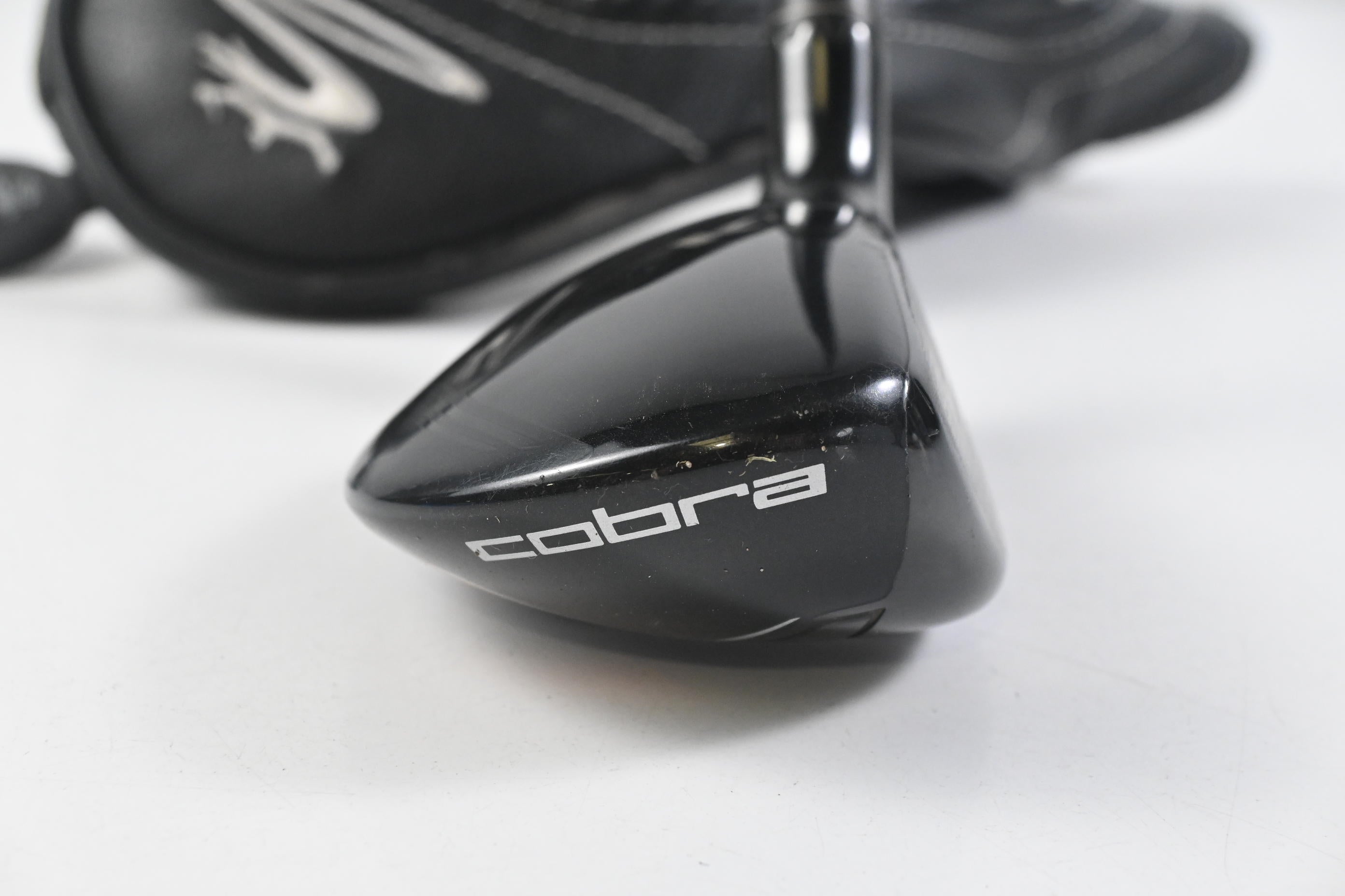 Cobra King F7 #3-4 Hybrid / 19-22 Degree / Regular Flex Fujikura Pro 75 Shaft