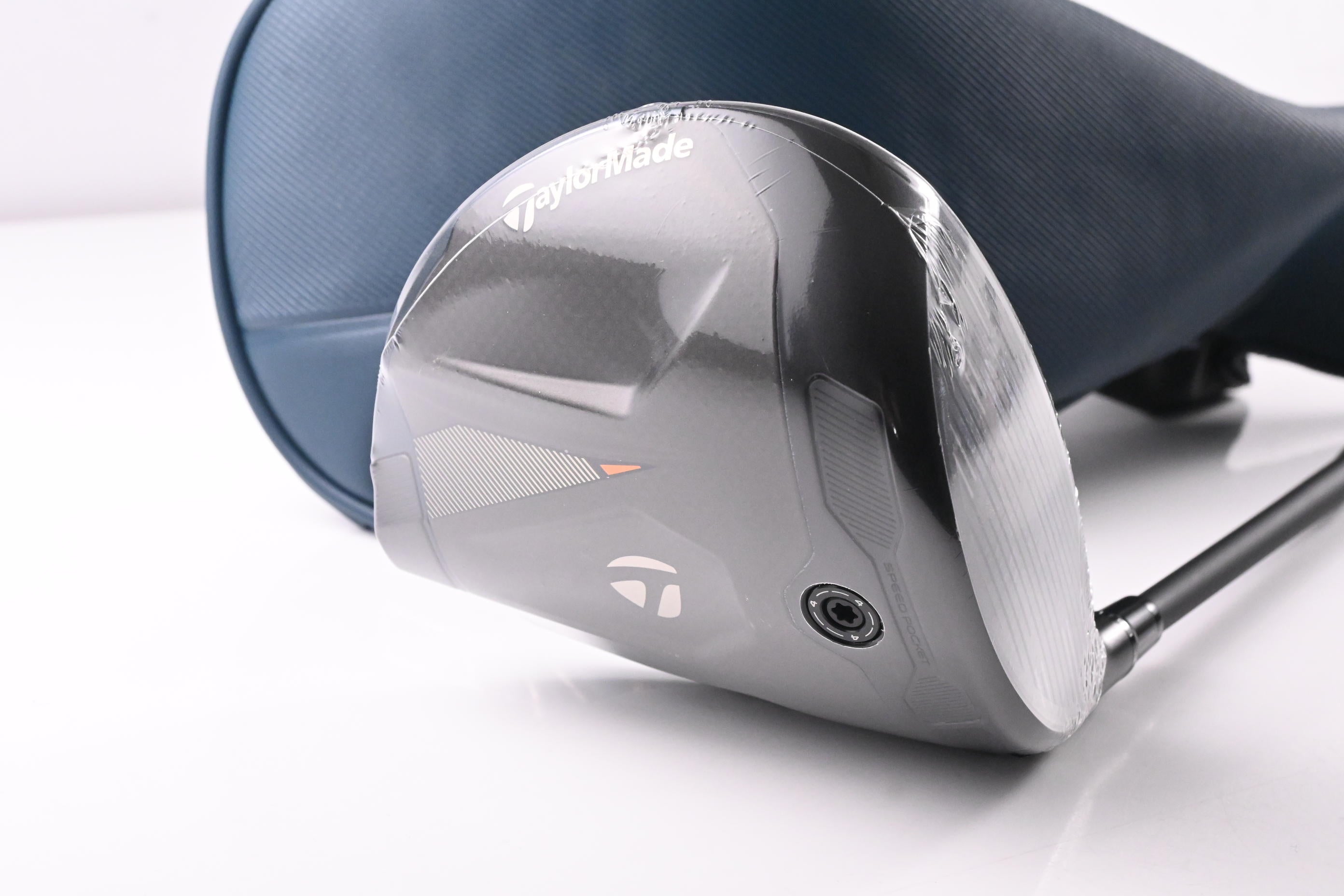 Taylormade Qi4D Max Driver / 9 Degree / Stiff Flex Mitsubishi Reax Blue 50