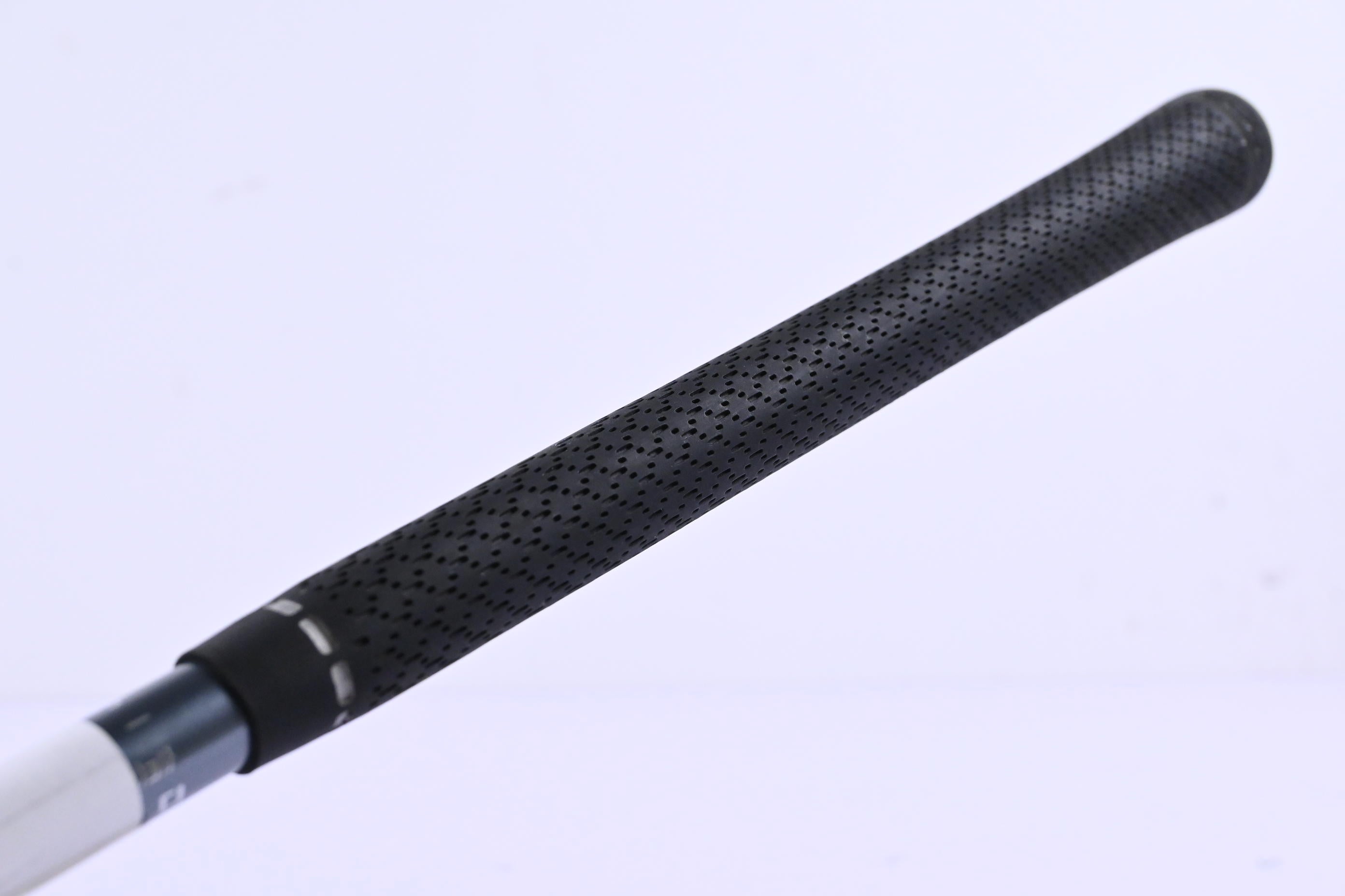 Cobra King F6  #4 / 23.5 Degree / Senior Flex Matrix Ozik HQ4 Red Tie