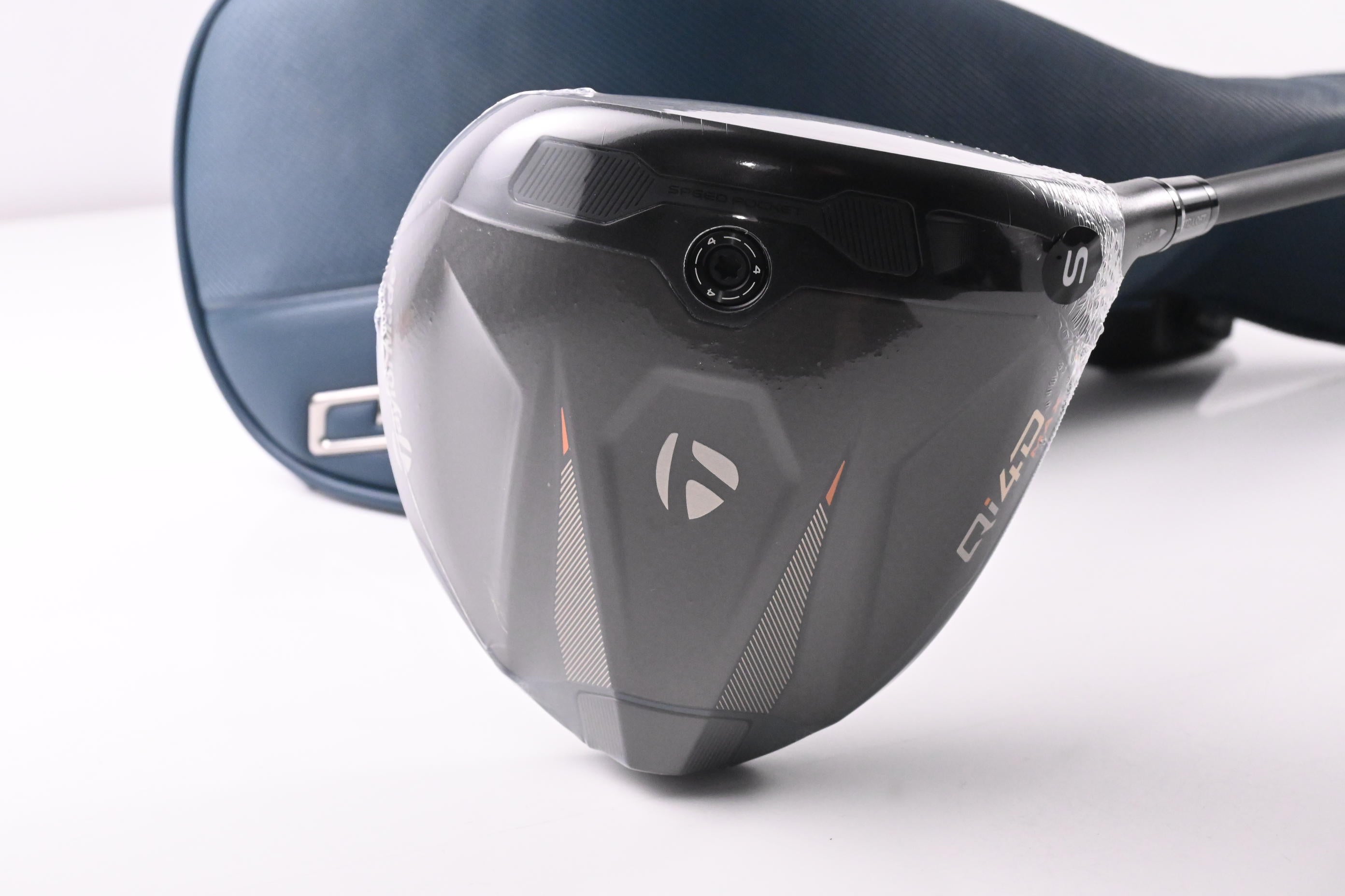 Taylormade Qi4D Max Driver / 9 Degree / Stiff Flex Mitsubishi Reax Blue 50