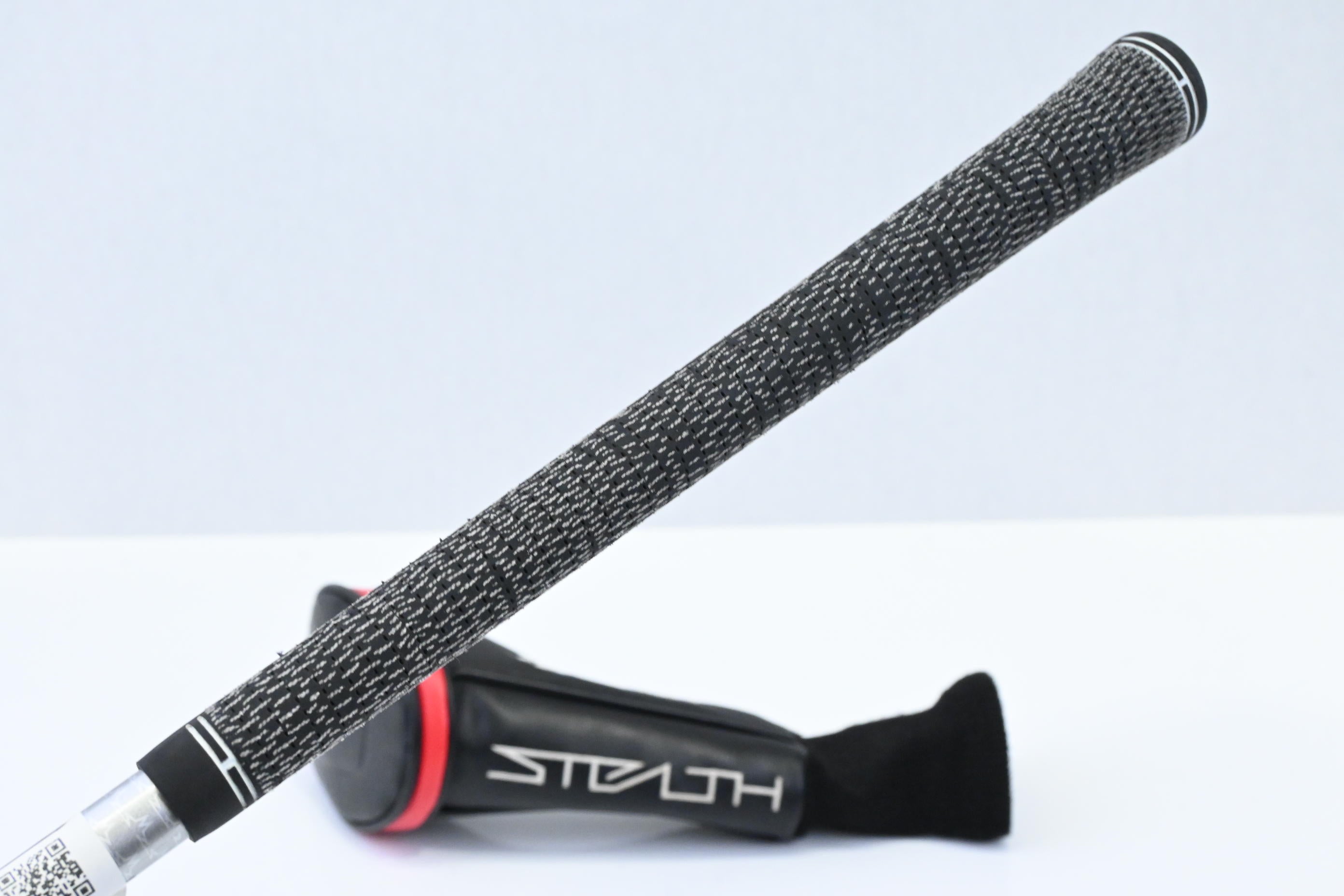 Taylormade Stealth Plus #3 Hybrid / 19.5 Degree / Stiff Flex Tensei AV Raw Blue 80