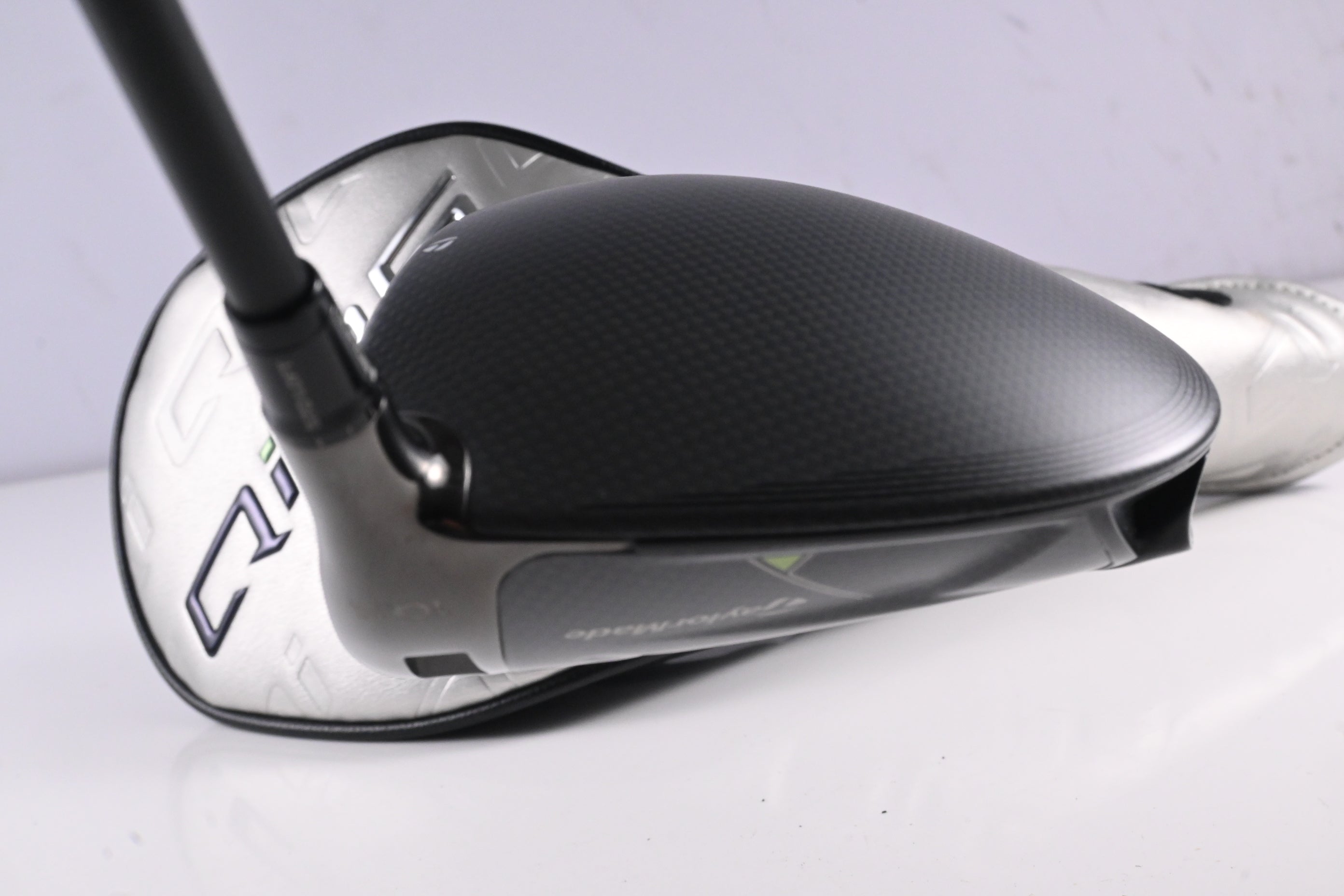 Taylormade Qi35 Driver / 10.5 Degree / Regular Flex Ventus Blue 5 Shaft
