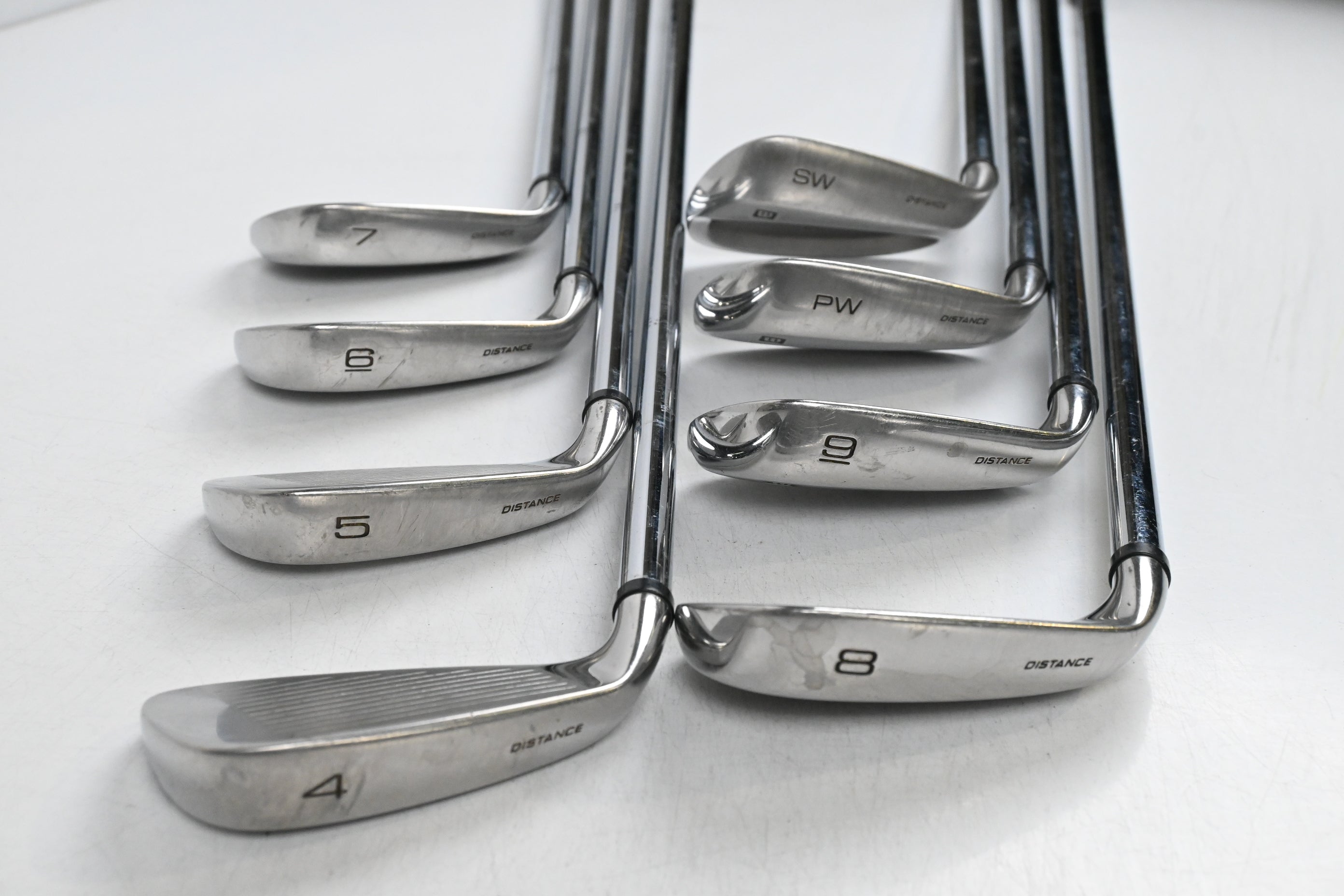 Wilson Deep Red Irons / 4-PW+SW / Regular Flex Wilson Step Control Shafts