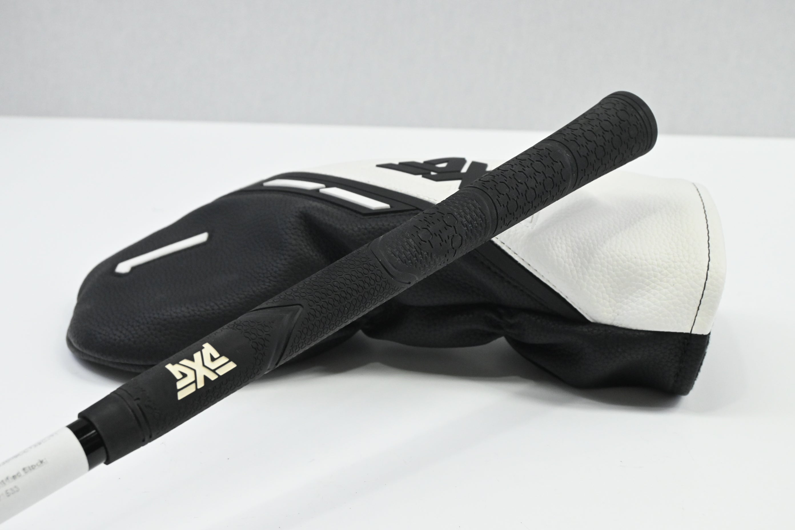 PXG Lightning Tour Mid Driver / 9 Degree / Regular Flex Diamana S 60 Shaft