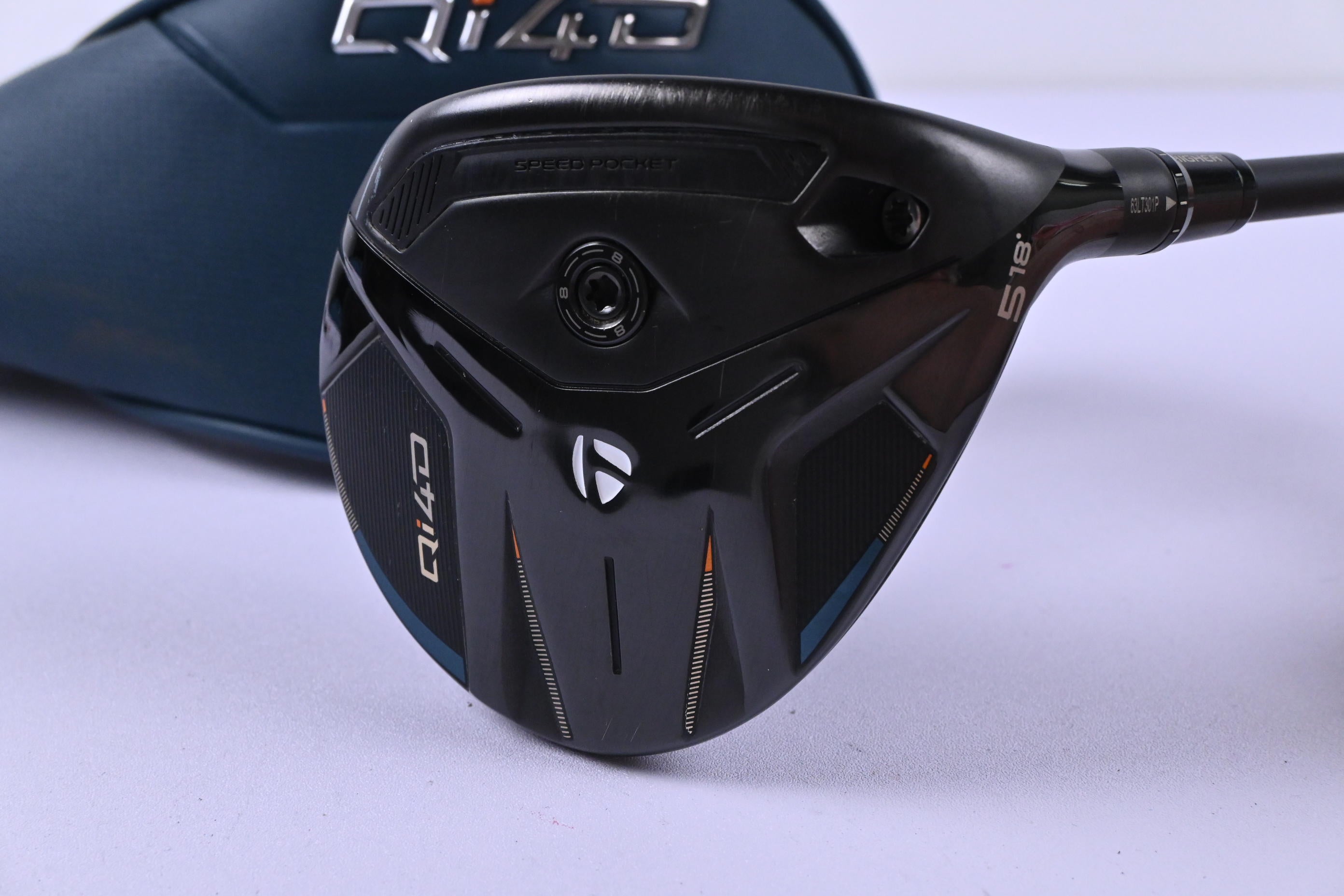 Taylormade Qi4D #5 Wood / 18 Degree / Regular Flex REAX 65 Shaft