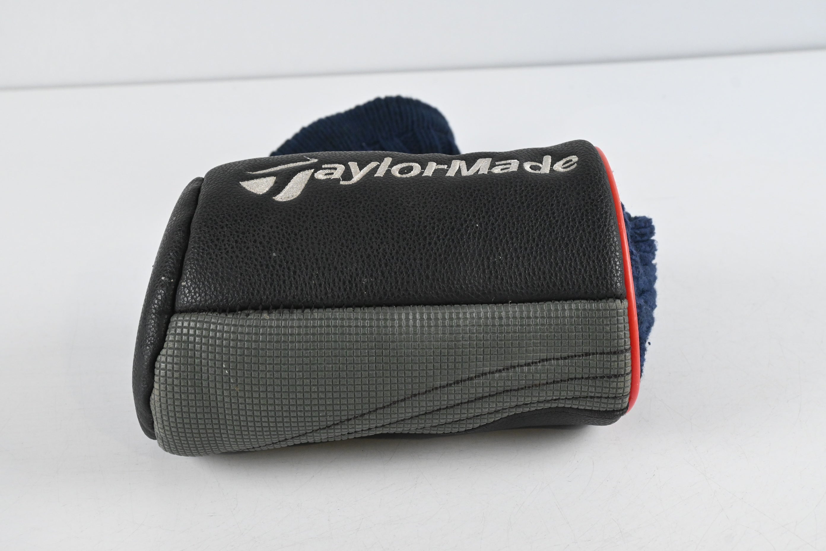 Taylormade 300 Ti Driver / 10.5 Degree / Stiff Flex UST ProForce Gold 65 Shaft
