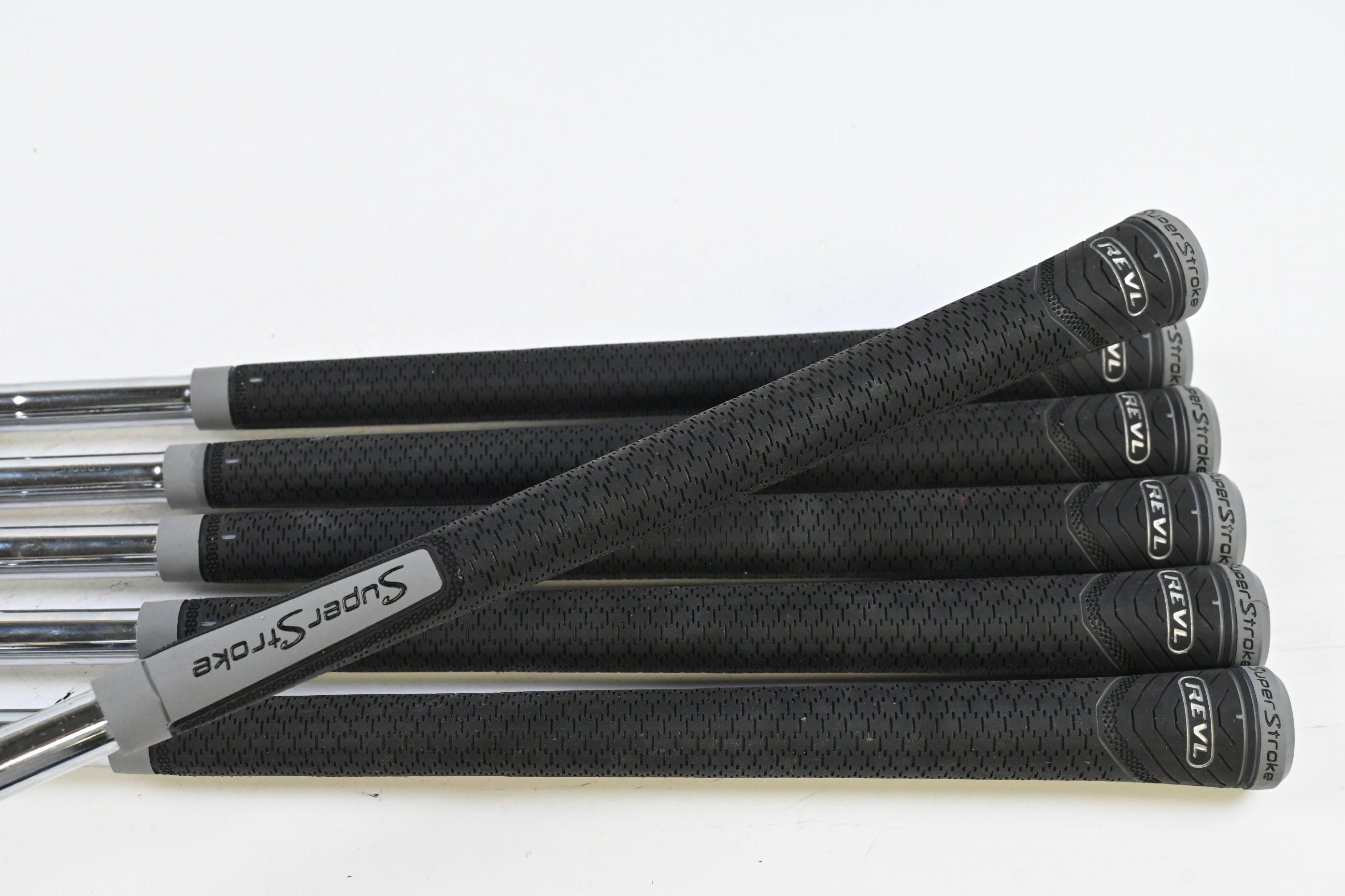 Bridgestone J15 CB Irons / 5-PW / Stiff Flex Dynamic Gold S200 Shafts