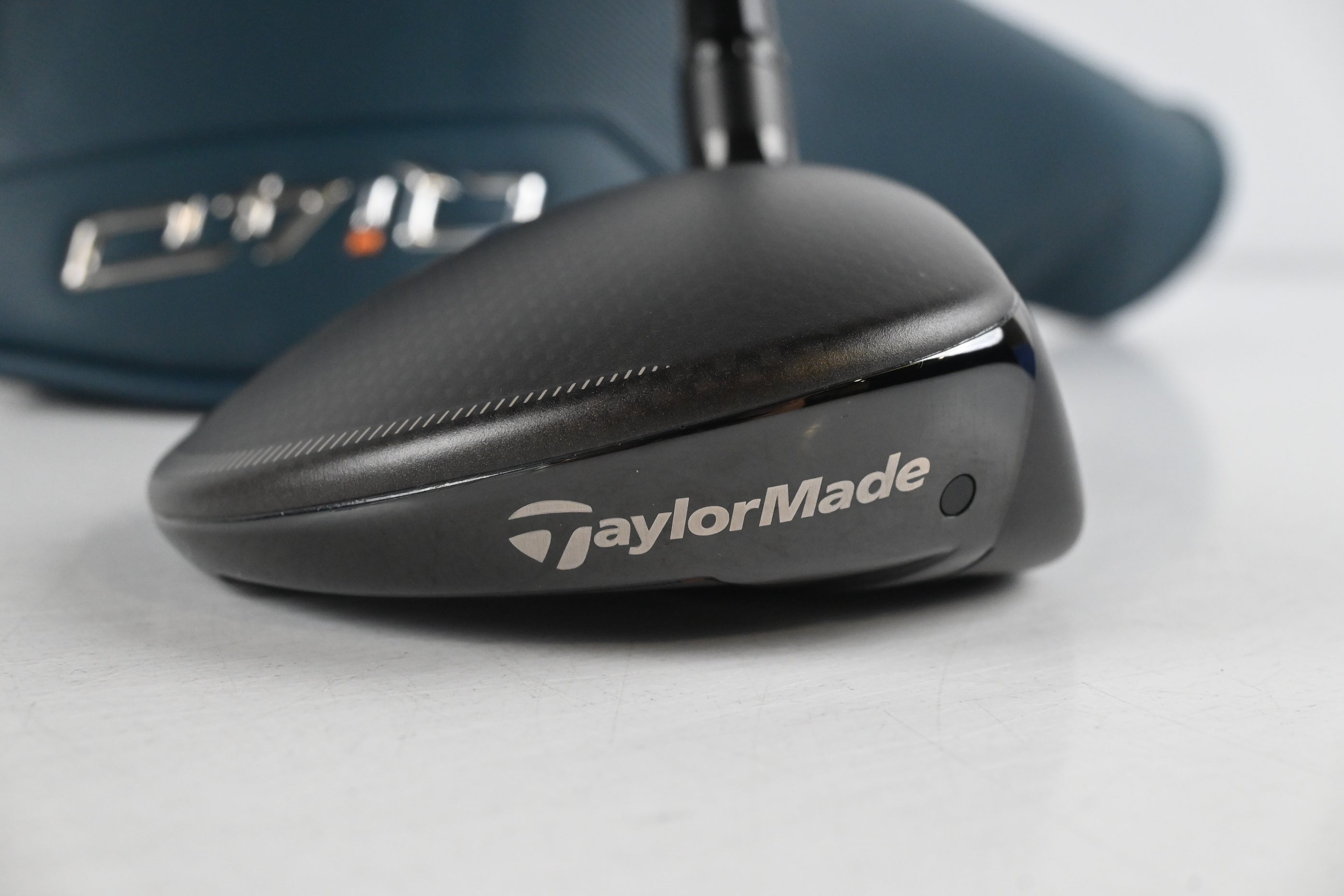Taylormade Qi4D #7 Wood / 21 Degree / Stiff Flex Reax 65 shaft