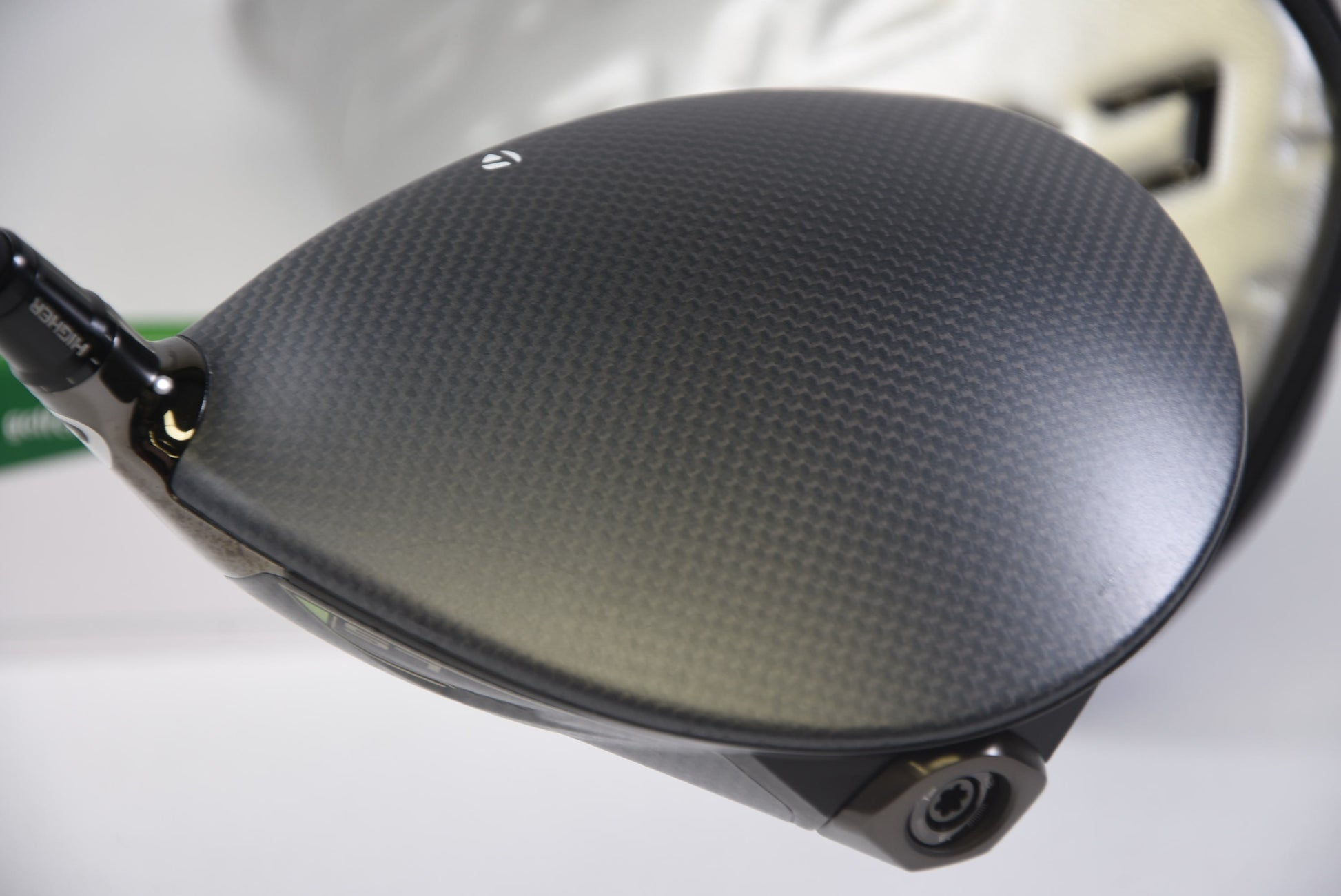 Taylormade Qi35 LS Driver / 9 Degree / Stiff Flex Kai'li Dark Waves White 60
