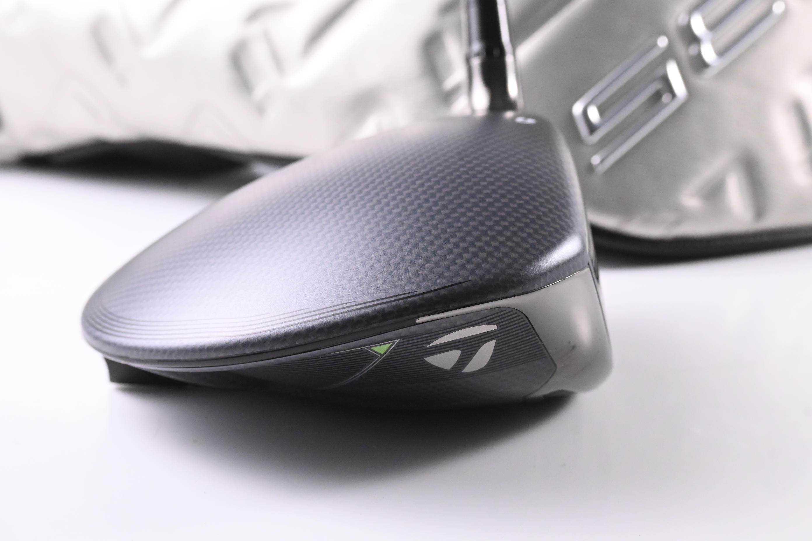 Taylormade Qi35 Driver / 9 Degree / Stiff Flex Fujikura Ventus Blue 5 Shaft
