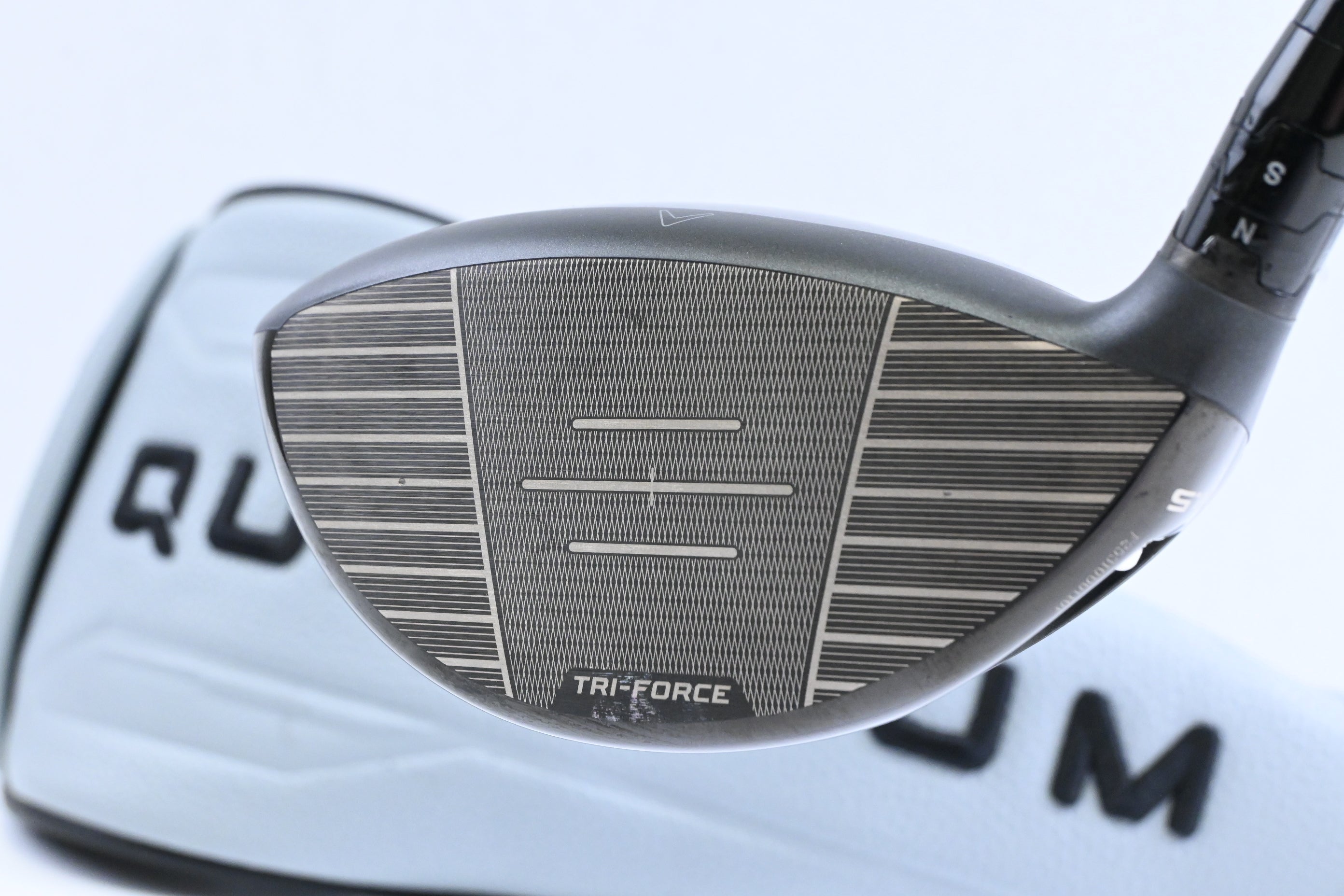 Callaway Quantum Max D Driver / 10.5 Degree / Regular Flex Denali Frost Silver