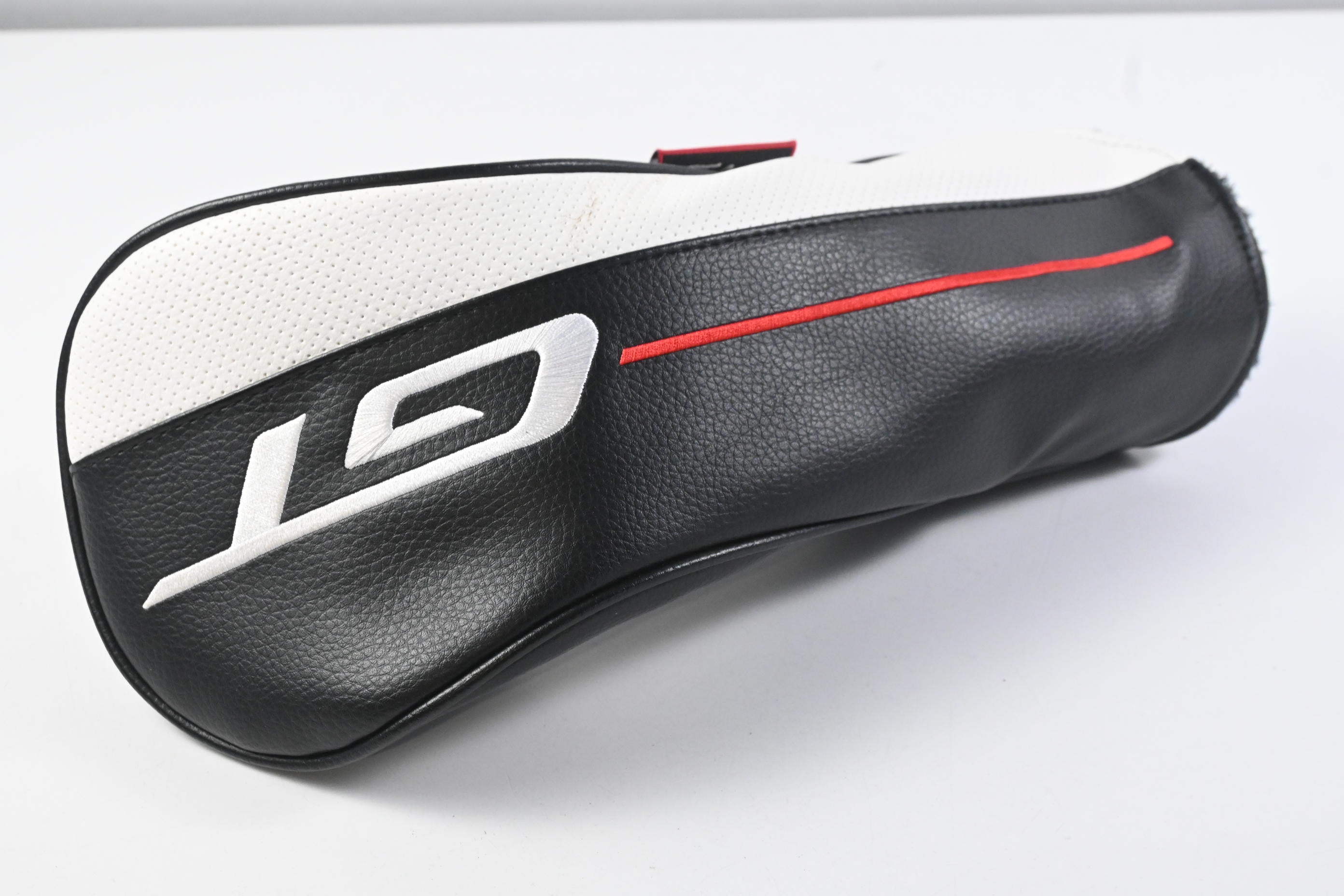 Titleist GT2 Driver / 11 Degree / Stiff Flex Denali Red 50 Shaft