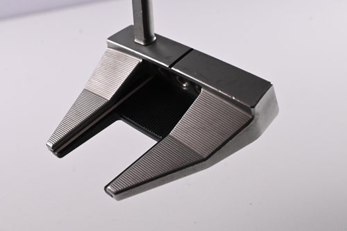 Scotty Cameron 2024 Phantom 7.5 Putter / 35 Inch