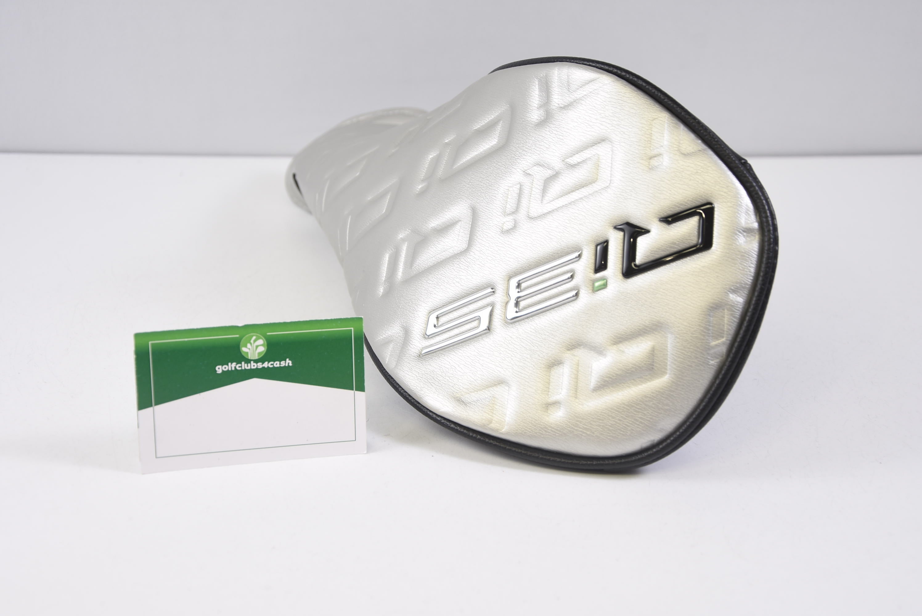 Taylormade Qi35 LS Driver / 9 Degree / Stiff Flex Kai'li Dark Waves White 60