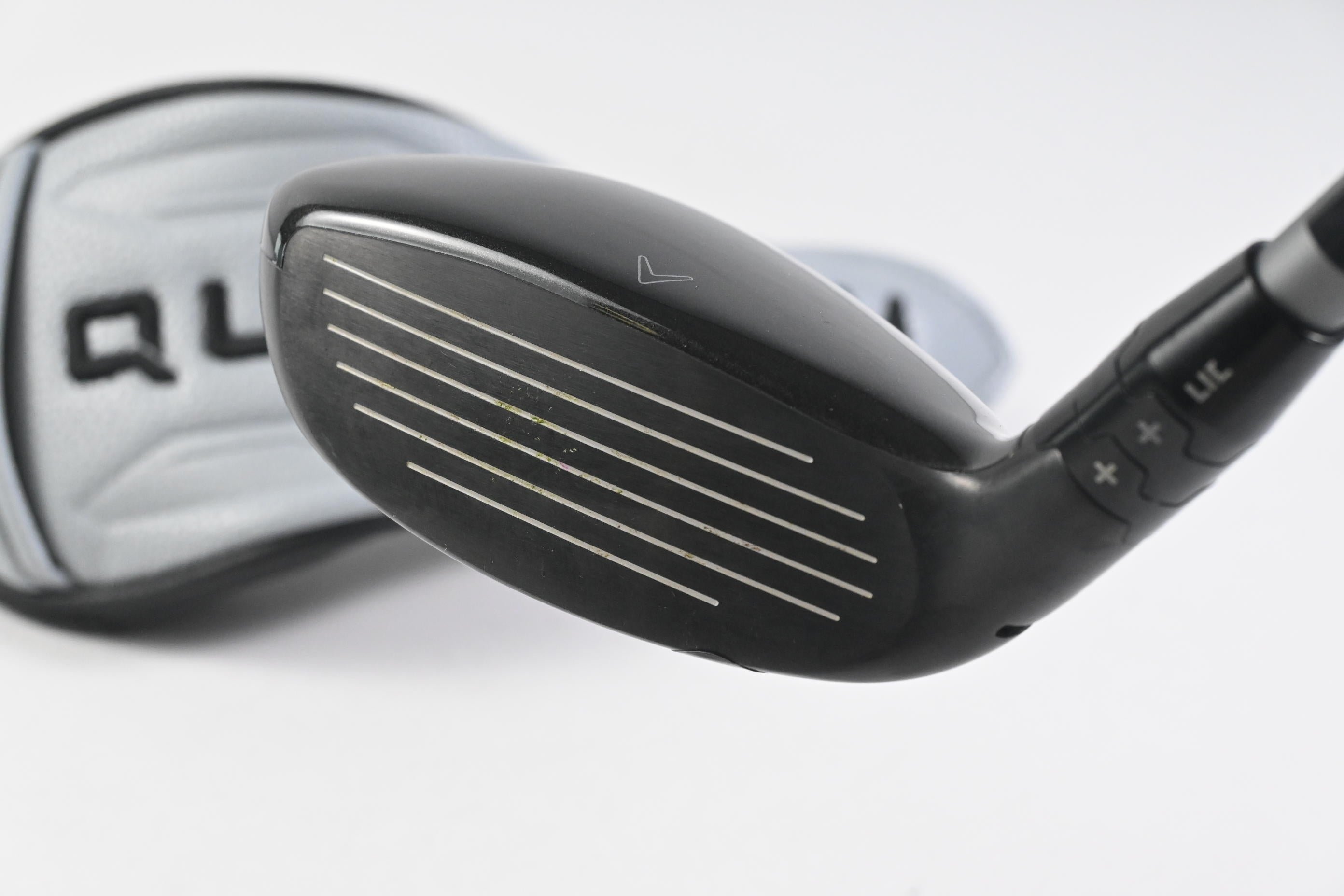 Callaway Quantum Max OS #4 Hybrid / 20 Degree / Regular Flex Denali Frost 60