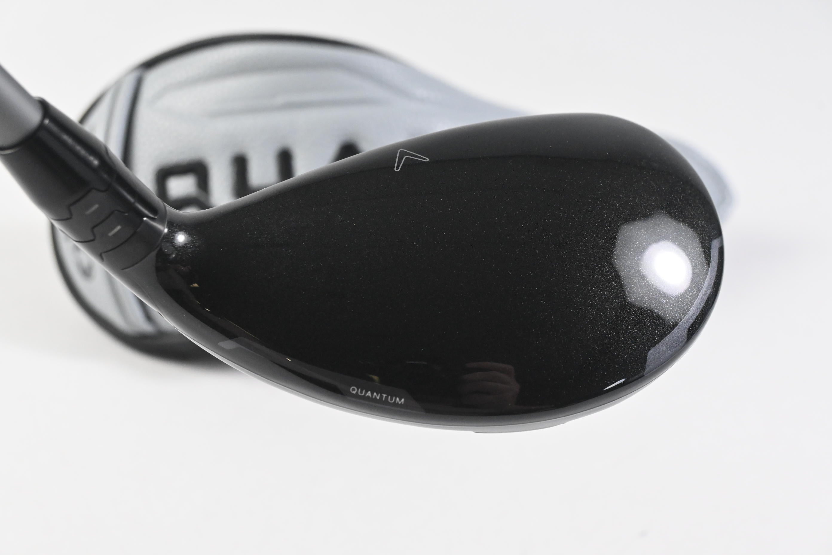 Callaway Quantum Max OS #4 Hybrid / 20 Degree / Regular Flex Denali Frost 60