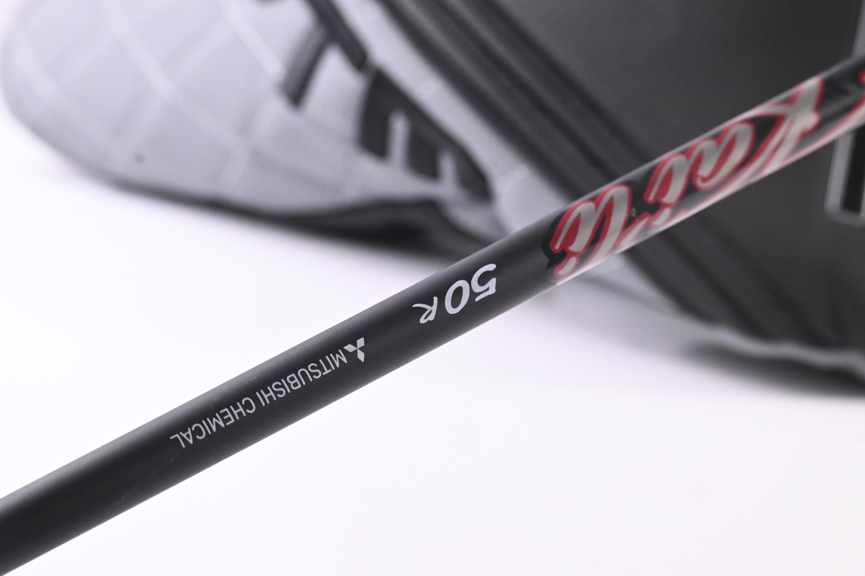 Cobra OPTM MAX-D Driver / 10.5 Degree / Regular Flex Kai`li Red Dark Waves 50