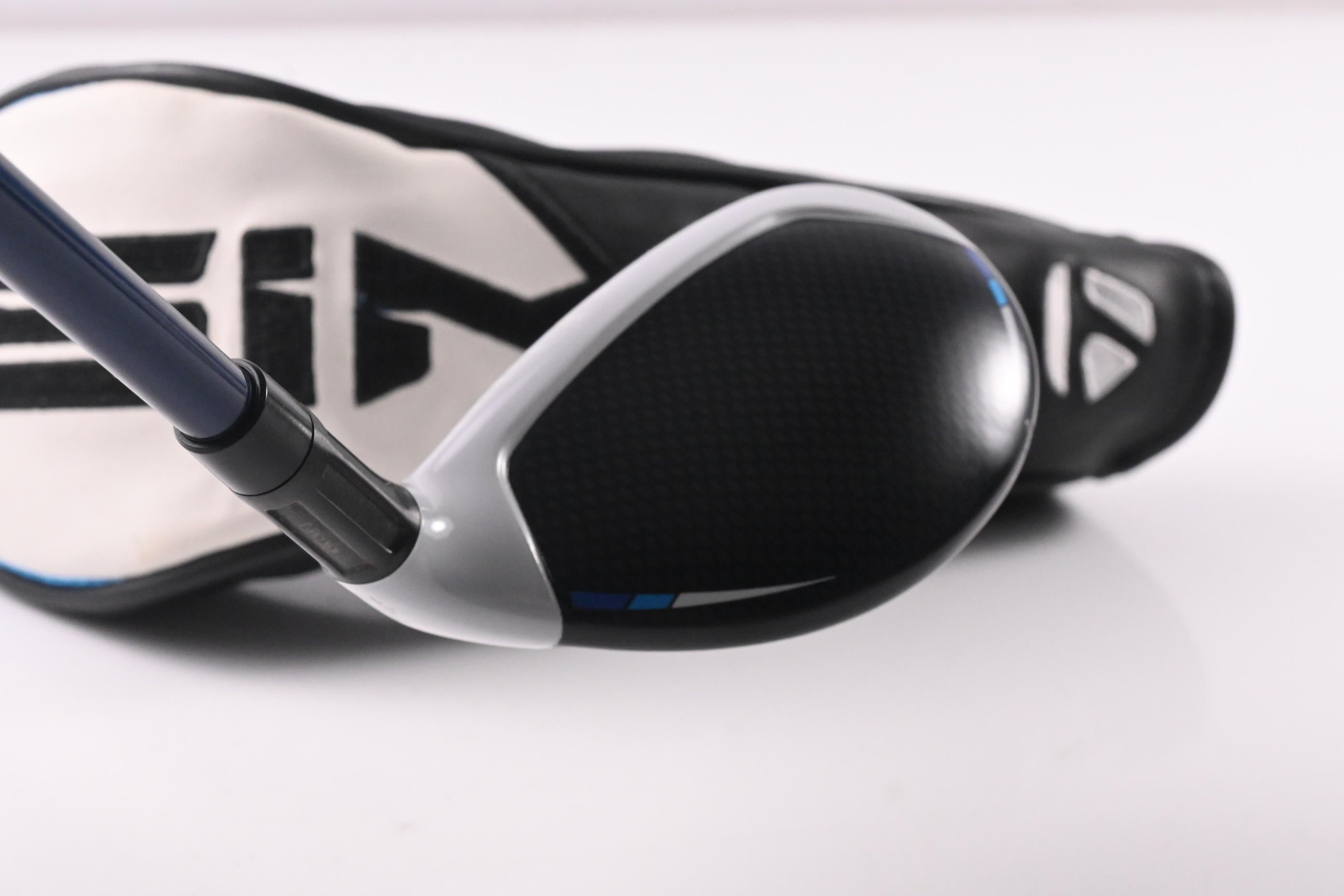 Taylormade SIM2 Max #3 Hybrid / 19 Degree / Stiff Flex Fujikura Ventus Blue 7