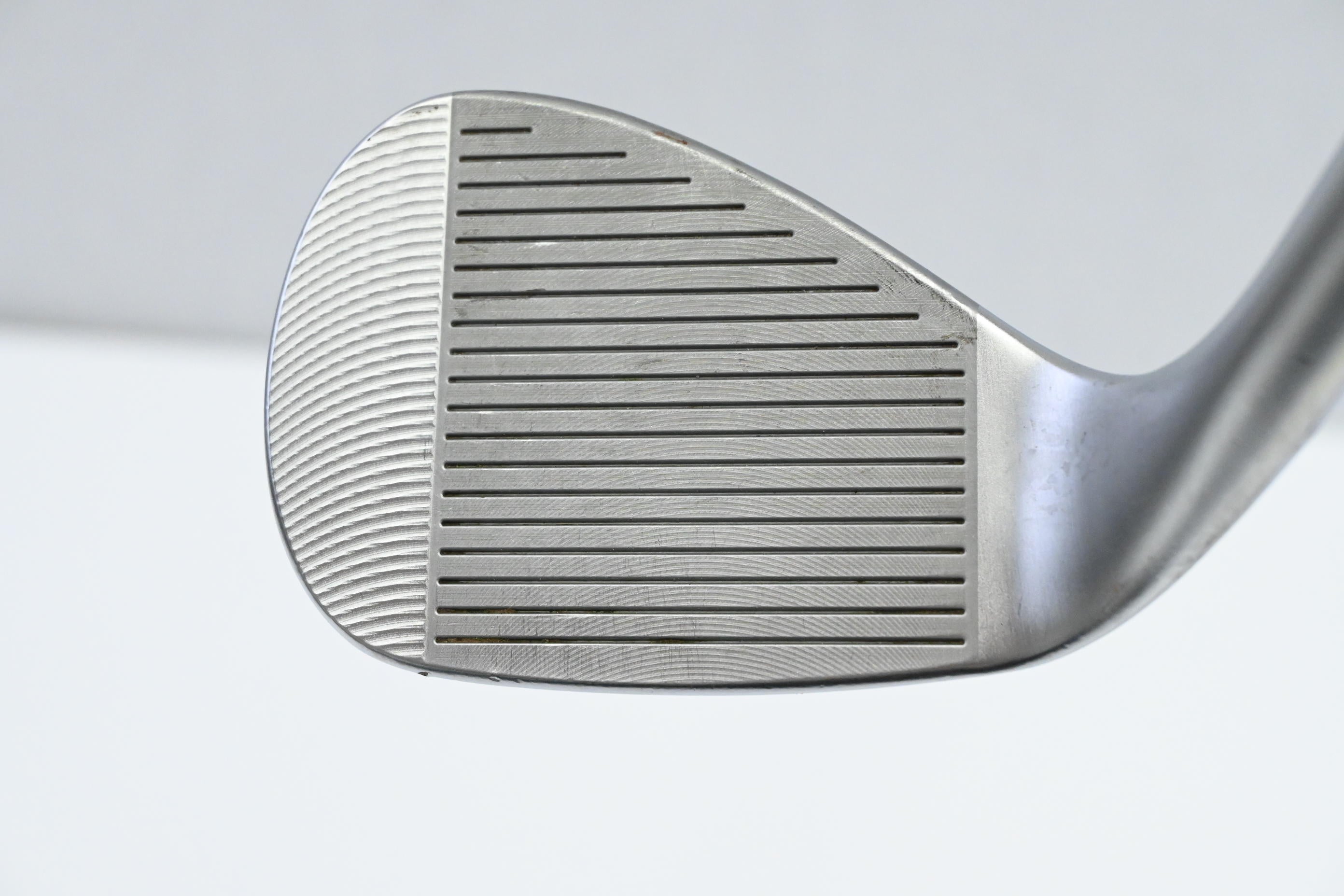 Cleveland RTZ Sand Wedge / 54 Degree / Wedge Flex Dynamic Gold Spinner Shaft