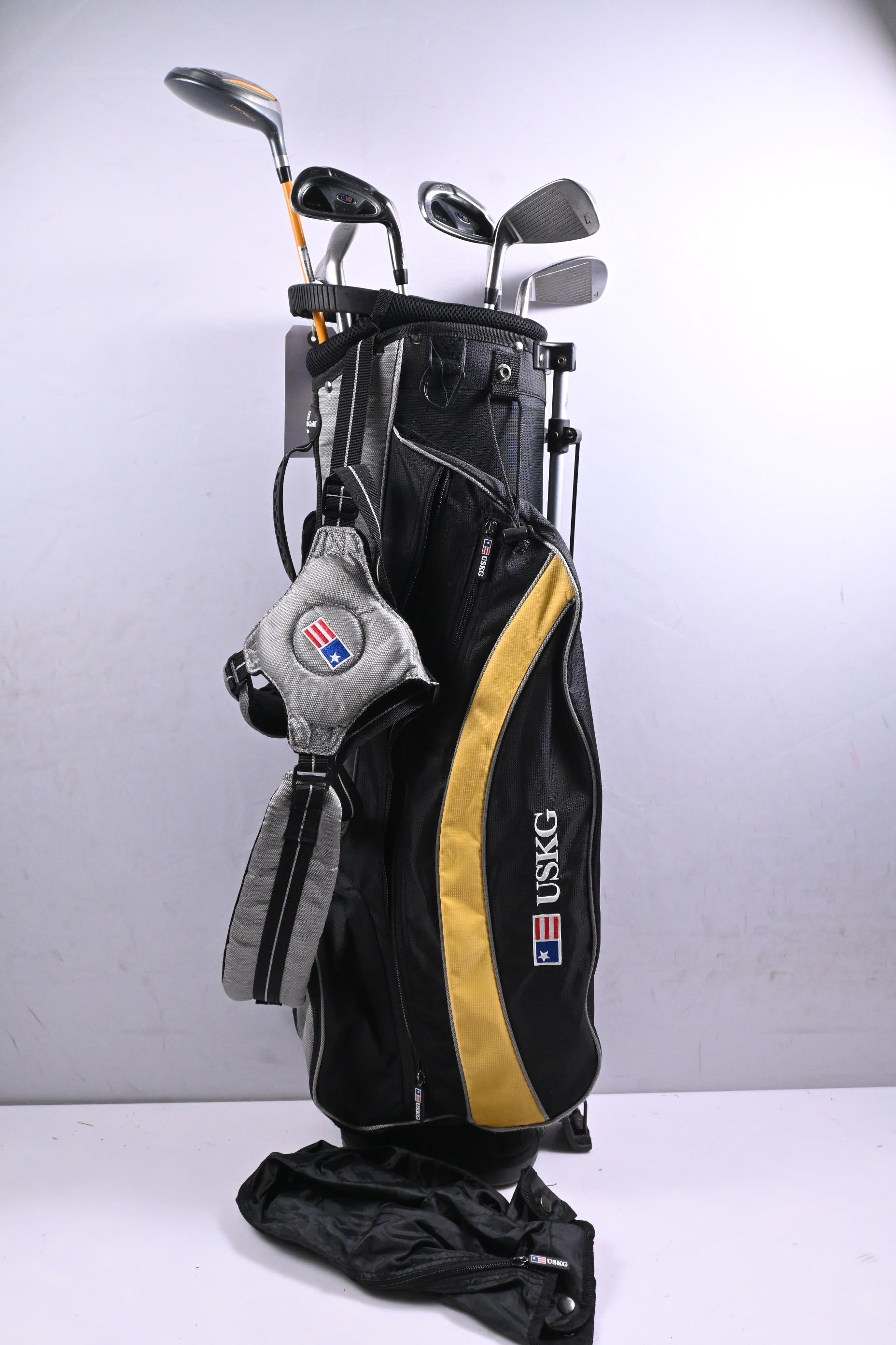 Junior US Kids Ultralight WT-10 Package Set / Woods, Irons, Putter, Bag