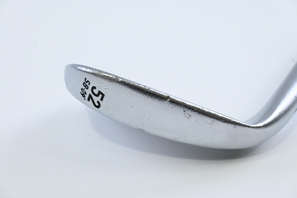 Taylormade Milled Grind 3 Gap Wedge / 52 Degree / Stiff Flex Dynamic Gold S200