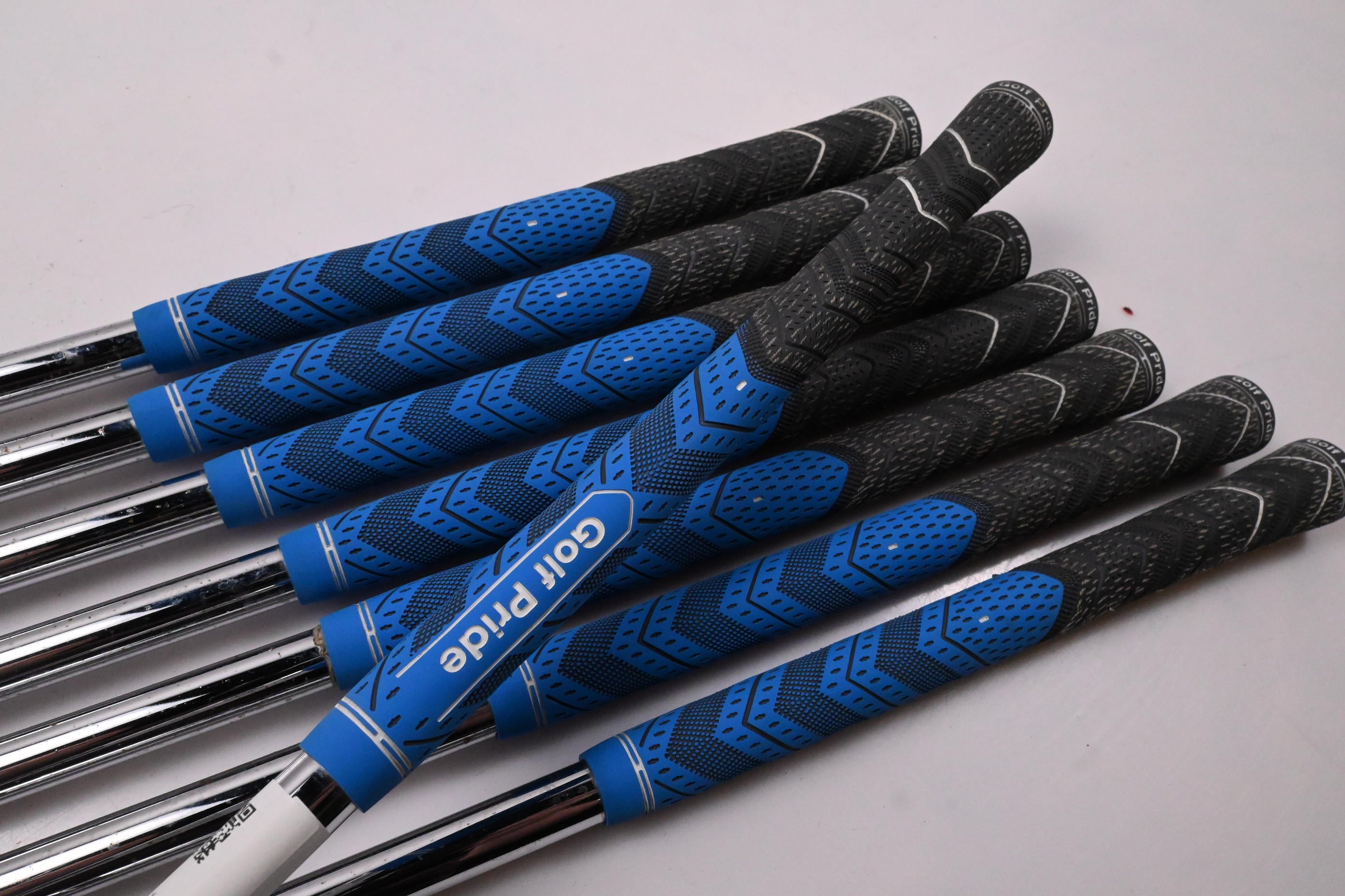 Titleist 718 AP3 Irons / 4-PW+48° / Regular Flex Project X Shafts