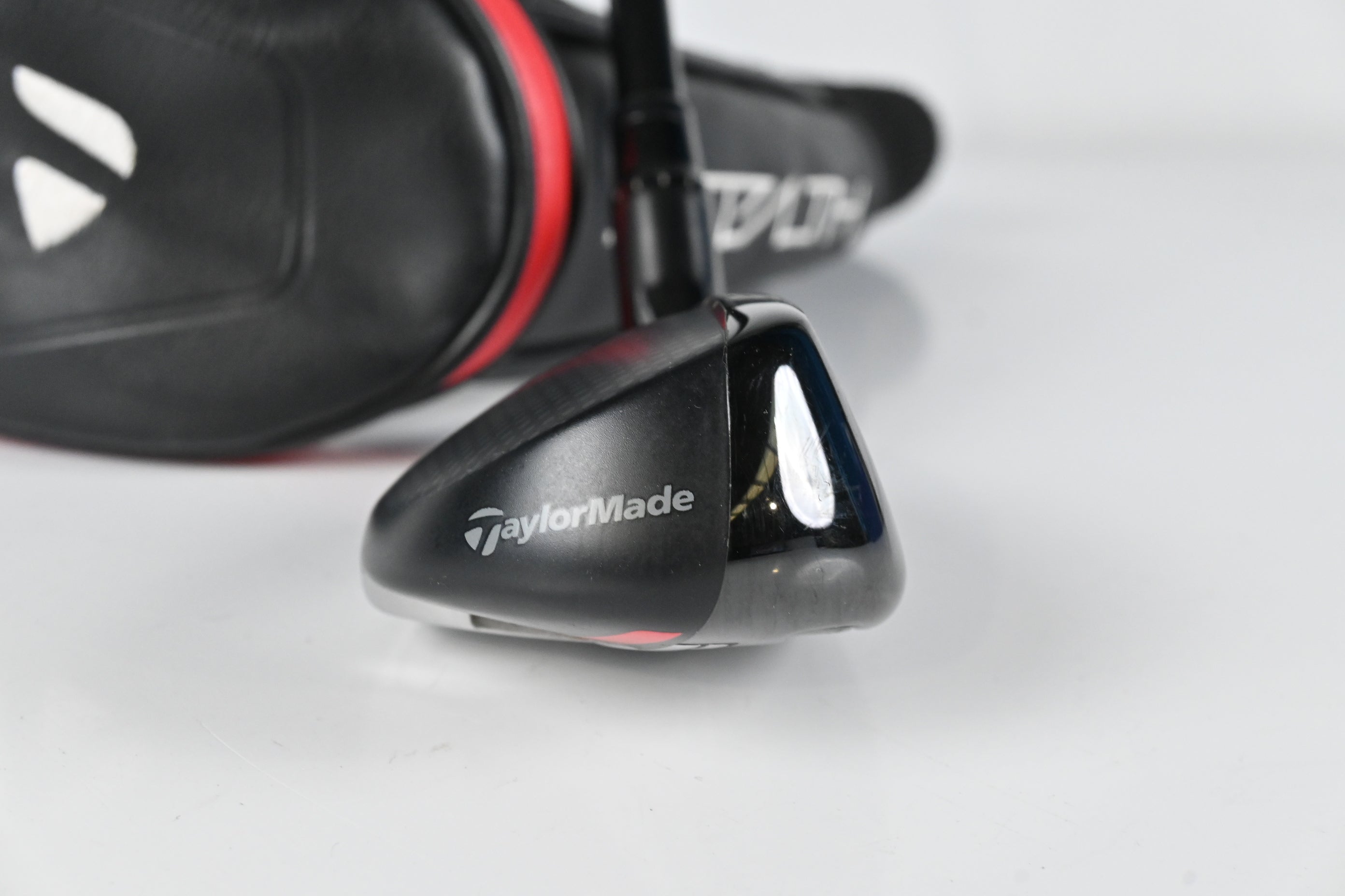 Taylormade Stealth Plus #3 Hybrid / 19.5 Degree / Stiff Flex HZRDUS Smoke RDX