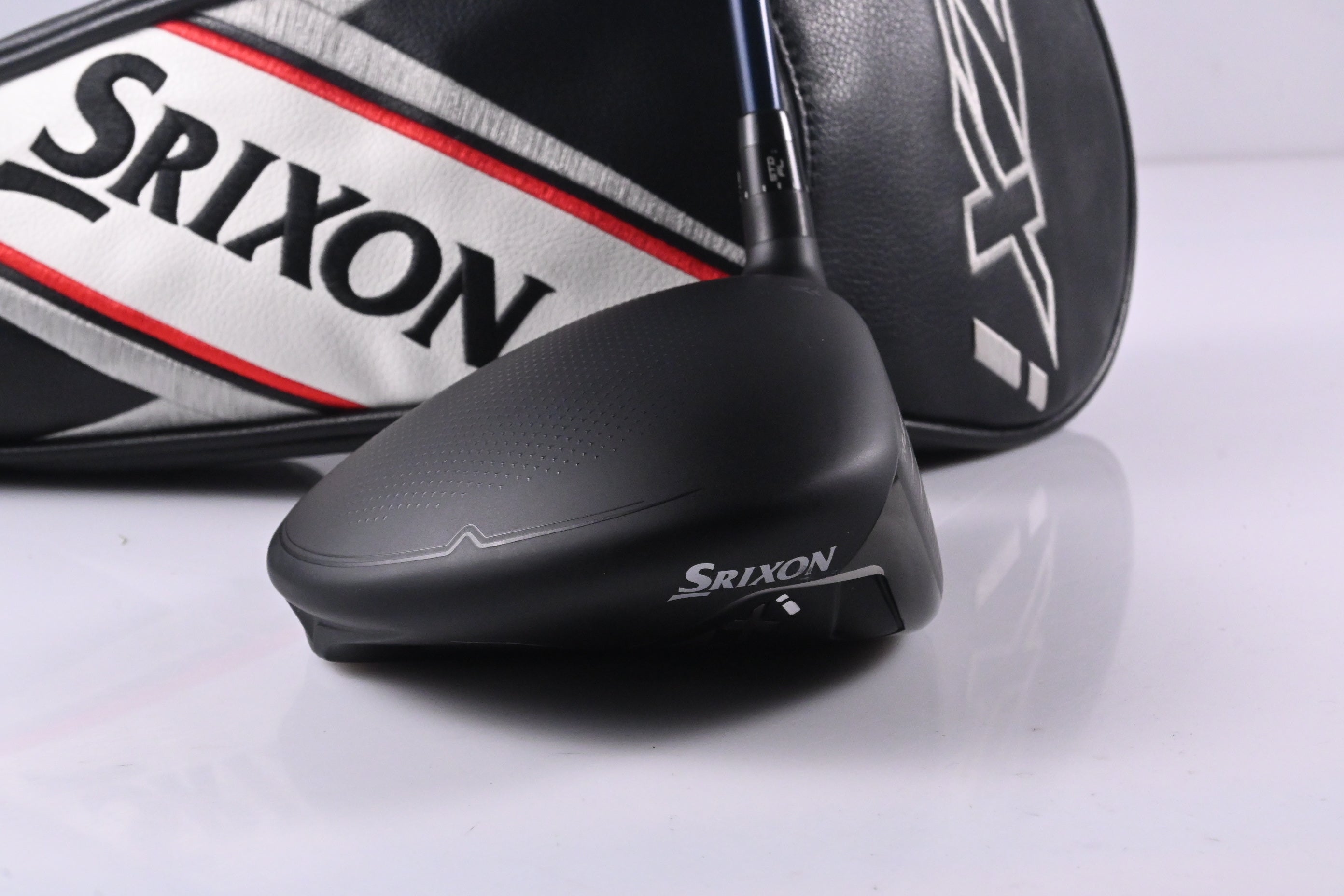 Srixon ZXi Driver / 10.5 Degree / Stiff Flex Ventus TR Blue 6 Shaft